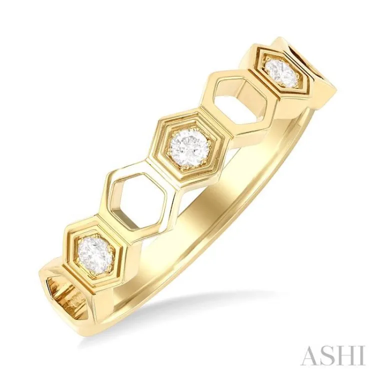 1/6 ctw Hexagon Shape Round Cut Diamond Fashion Ring in 14K Yellow Gold