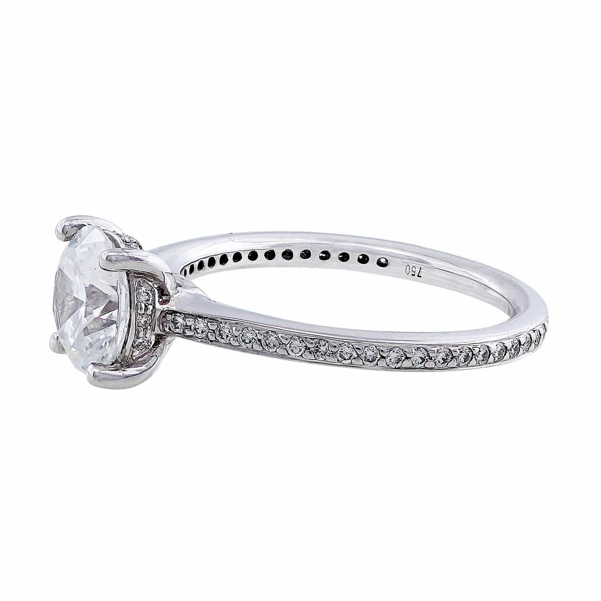 18k White Gold Classic Solitaire Diamond Ring