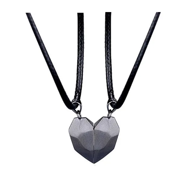 2Pcs Magnetic Couple Necklace Lovers Heart Pendant Distance Faceted Charm Necklace Women Valentine's Day Gift 2021