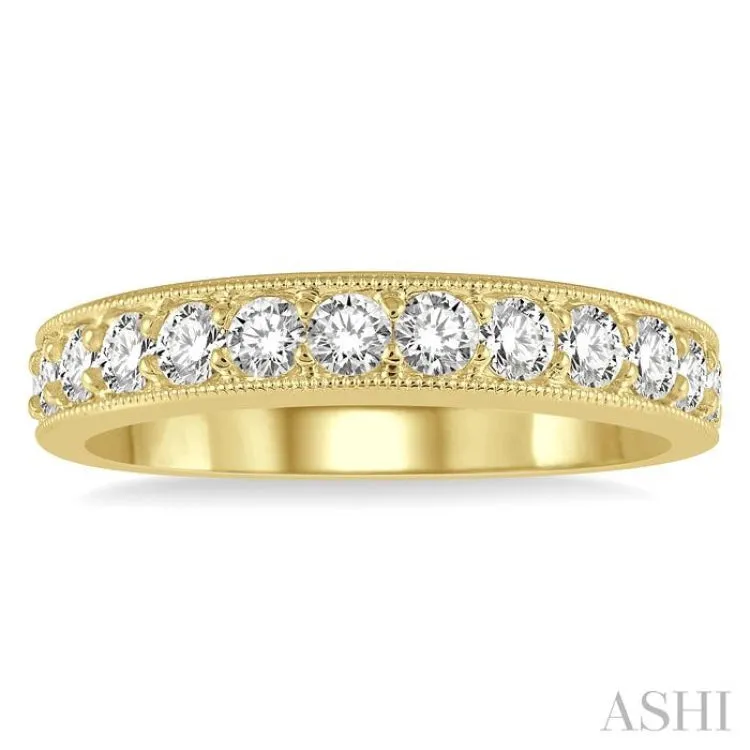 3/4 ctw Round Cut Diamond Wedding Band in 14K Yellow Gold