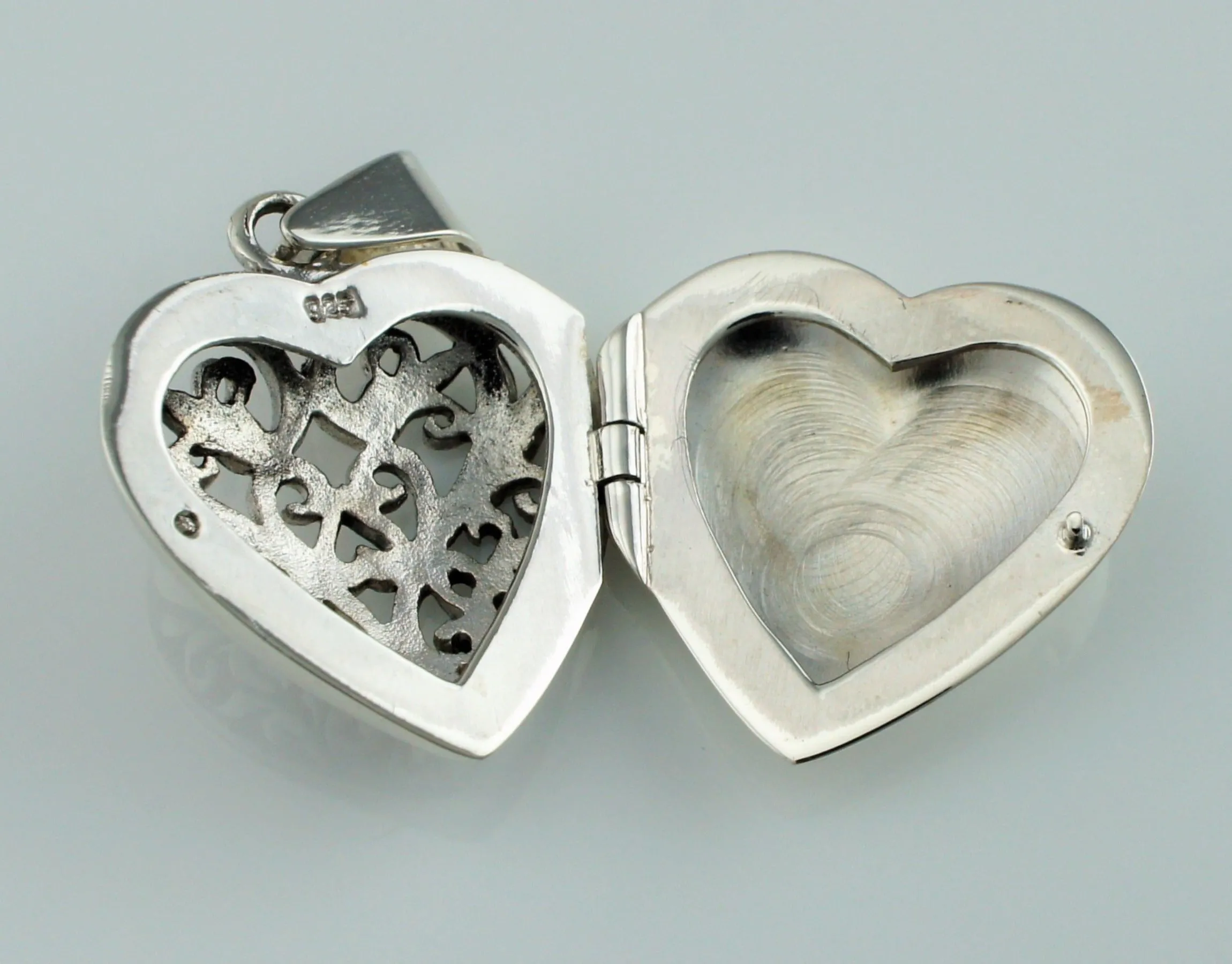 925 Sterling Silver Filigree Heart Locket Pendant