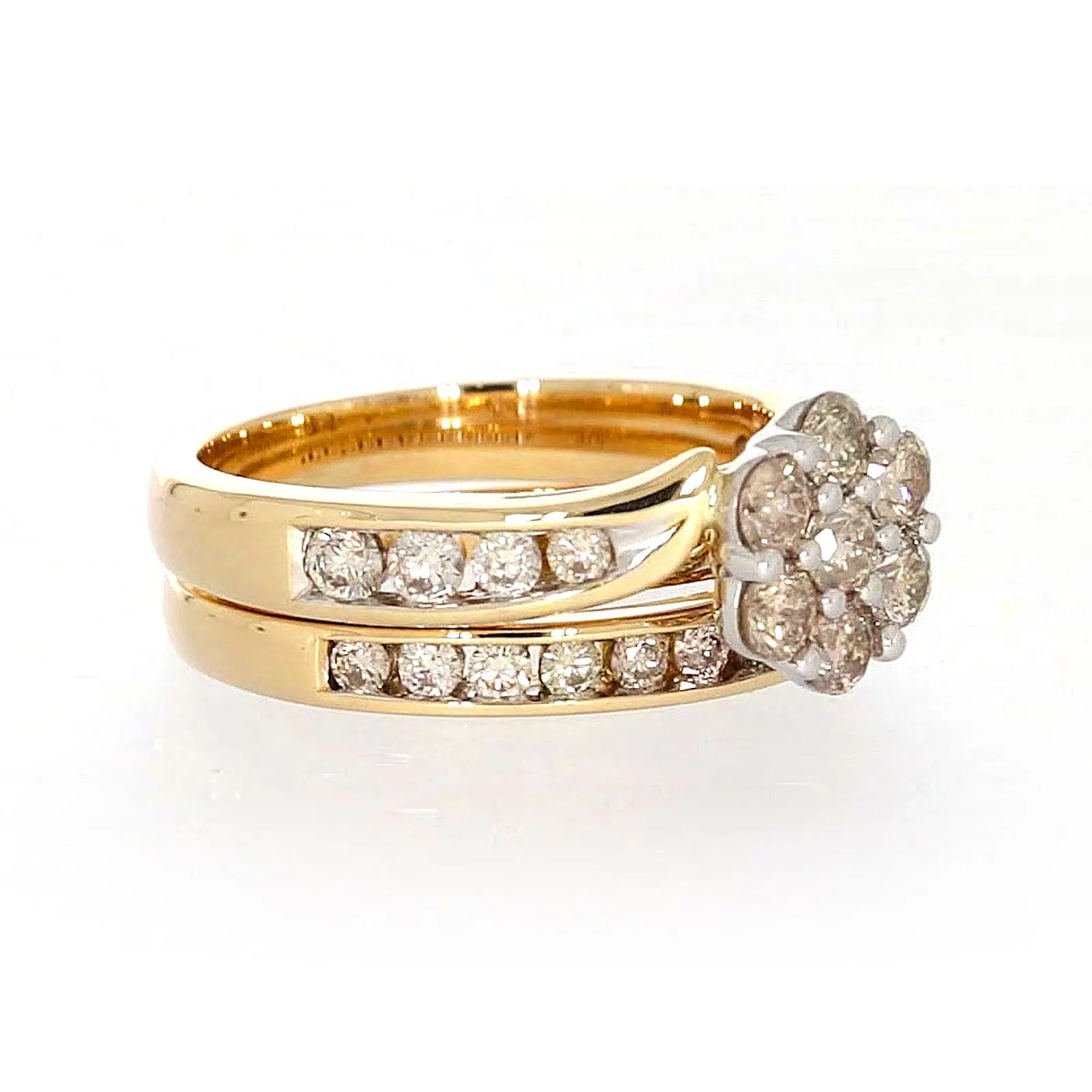 9ct Two Tone Gold Round Brilliant Cut with 1.35 Carat tw of Diamonds Ring