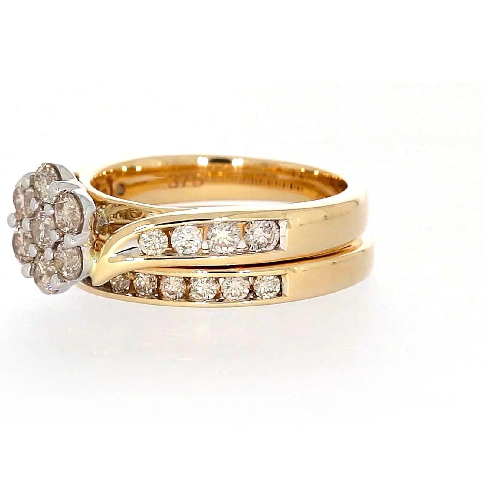 9ct Two Tone Gold Round Brilliant Cut with 1.35 Carat tw of Diamonds Ring