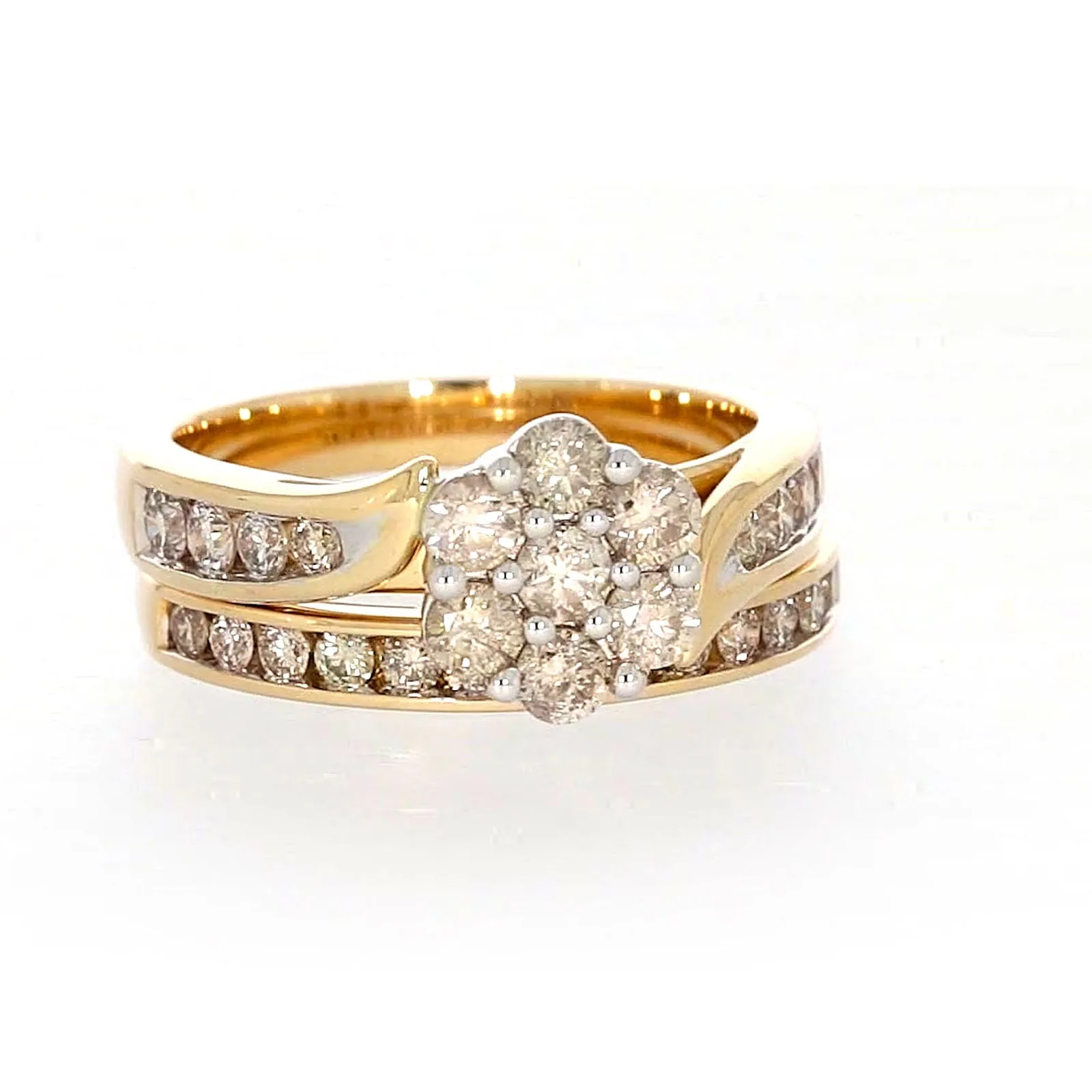 9ct Two Tone Gold Round Brilliant Cut with 1.35 Carat tw of Diamonds Ring