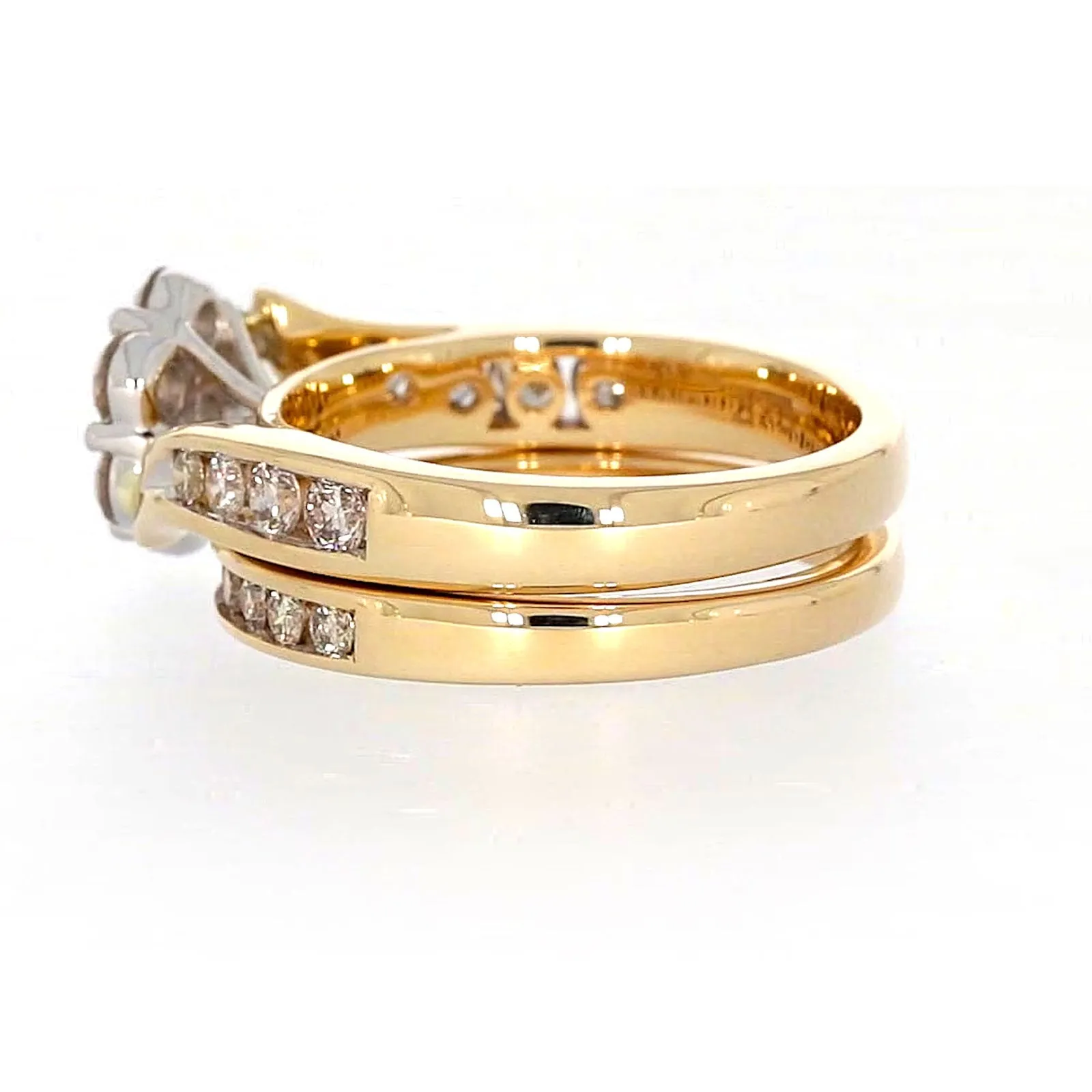 9ct Two Tone Gold Round Brilliant Cut with 1.35 Carat tw of Diamonds Ring