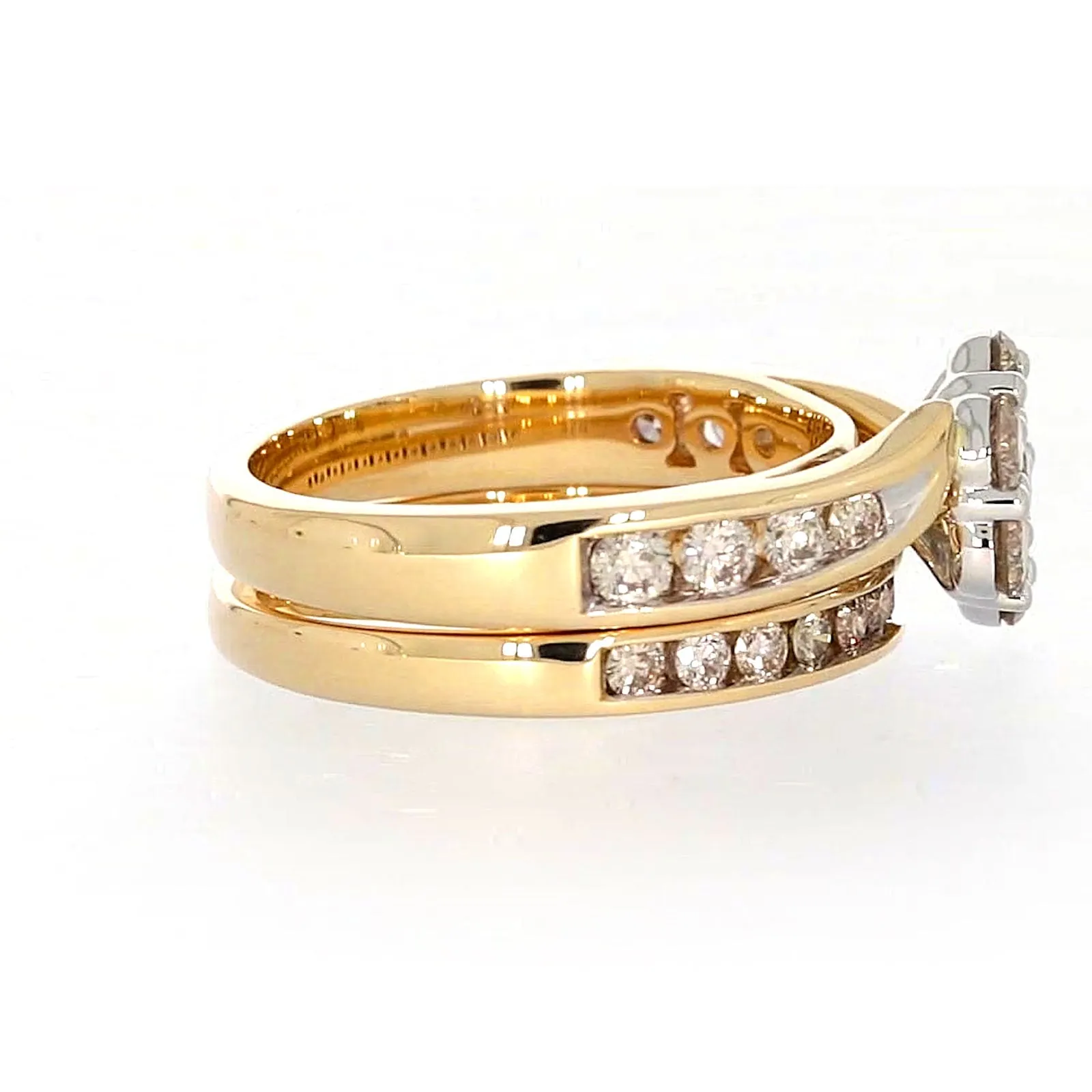 9ct Two Tone Gold Round Brilliant Cut with 1.35 Carat tw of Diamonds Ring