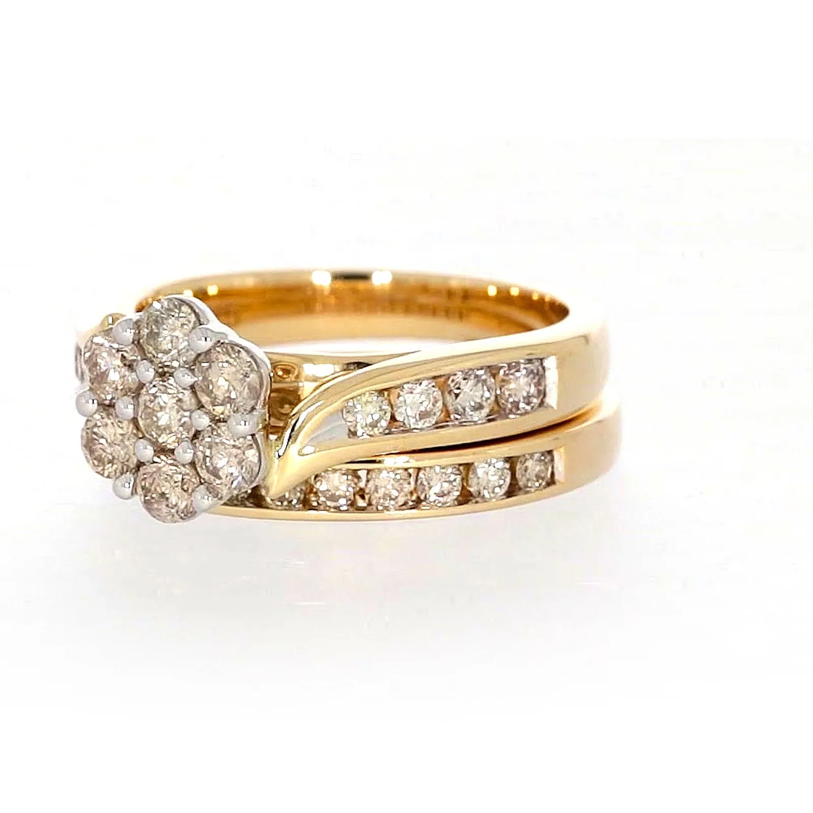 9ct Two Tone Gold Round Brilliant Cut with 1.35 Carat tw of Diamonds Ring