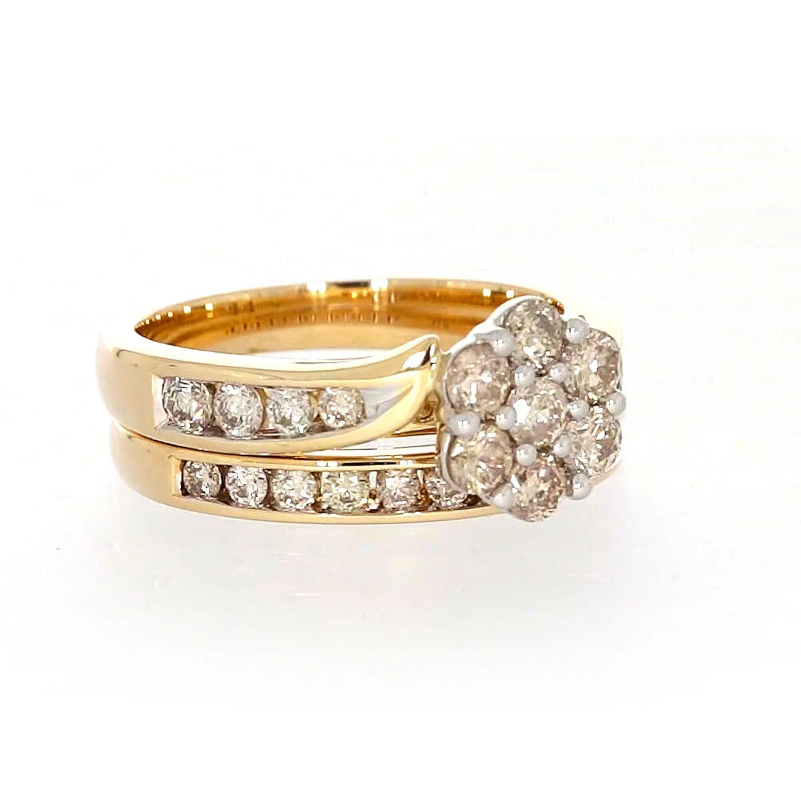 9ct Two Tone Gold Round Brilliant Cut with 1.35 Carat tw of Diamonds Ring