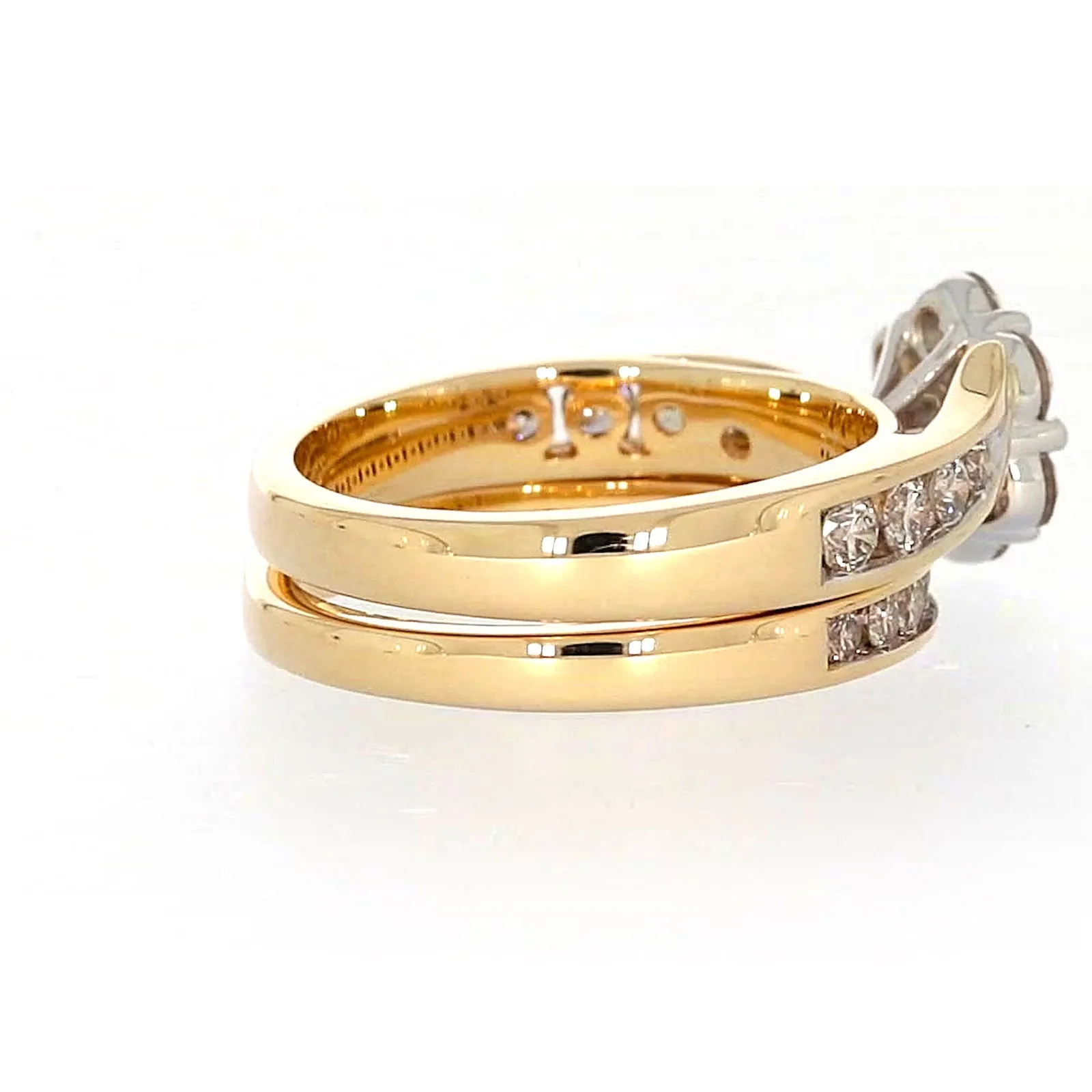 9ct Two Tone Gold Round Brilliant Cut with 1.35 Carat tw of Diamonds Ring