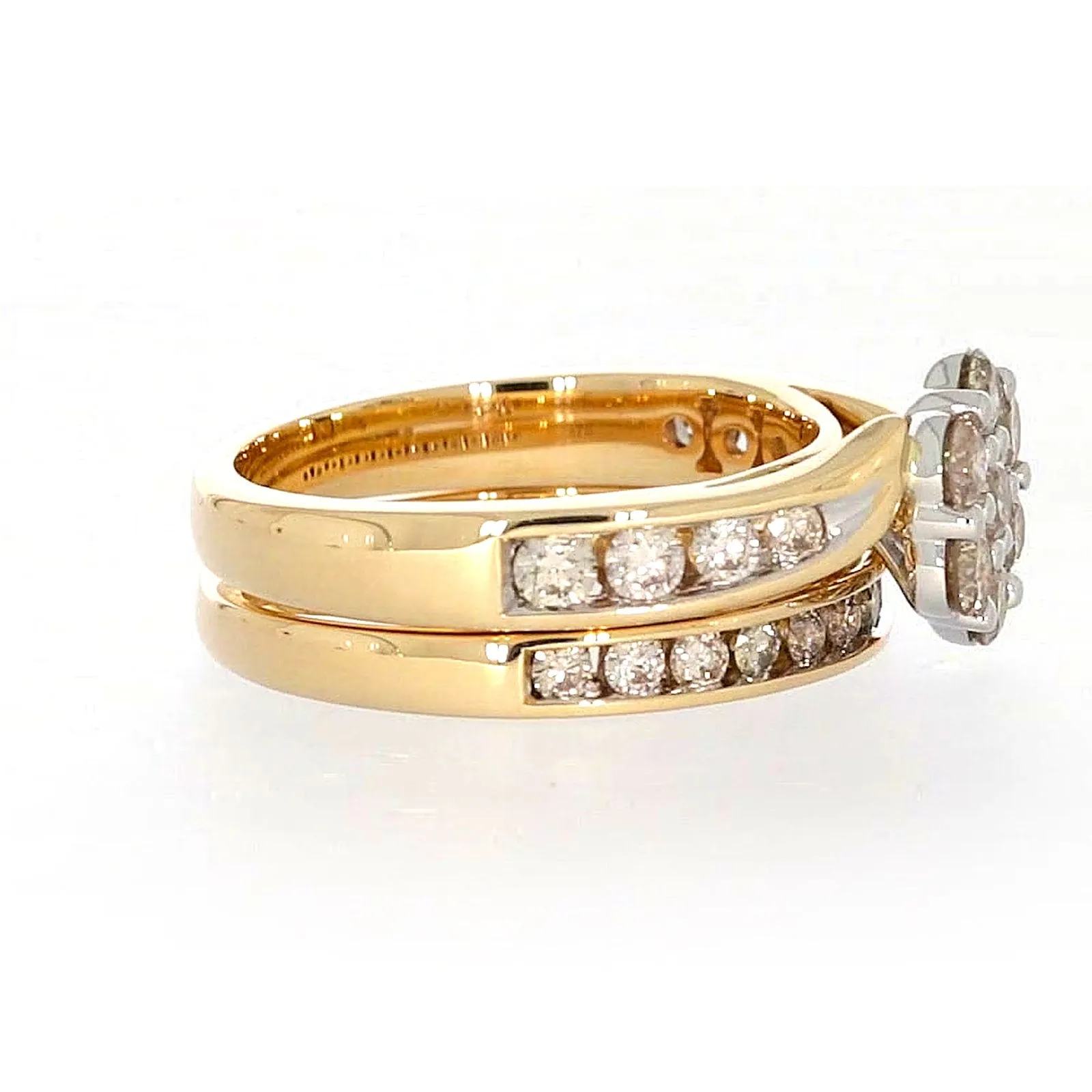 9ct Two Tone Gold Round Brilliant Cut with 1.35 Carat tw of Diamonds Ring