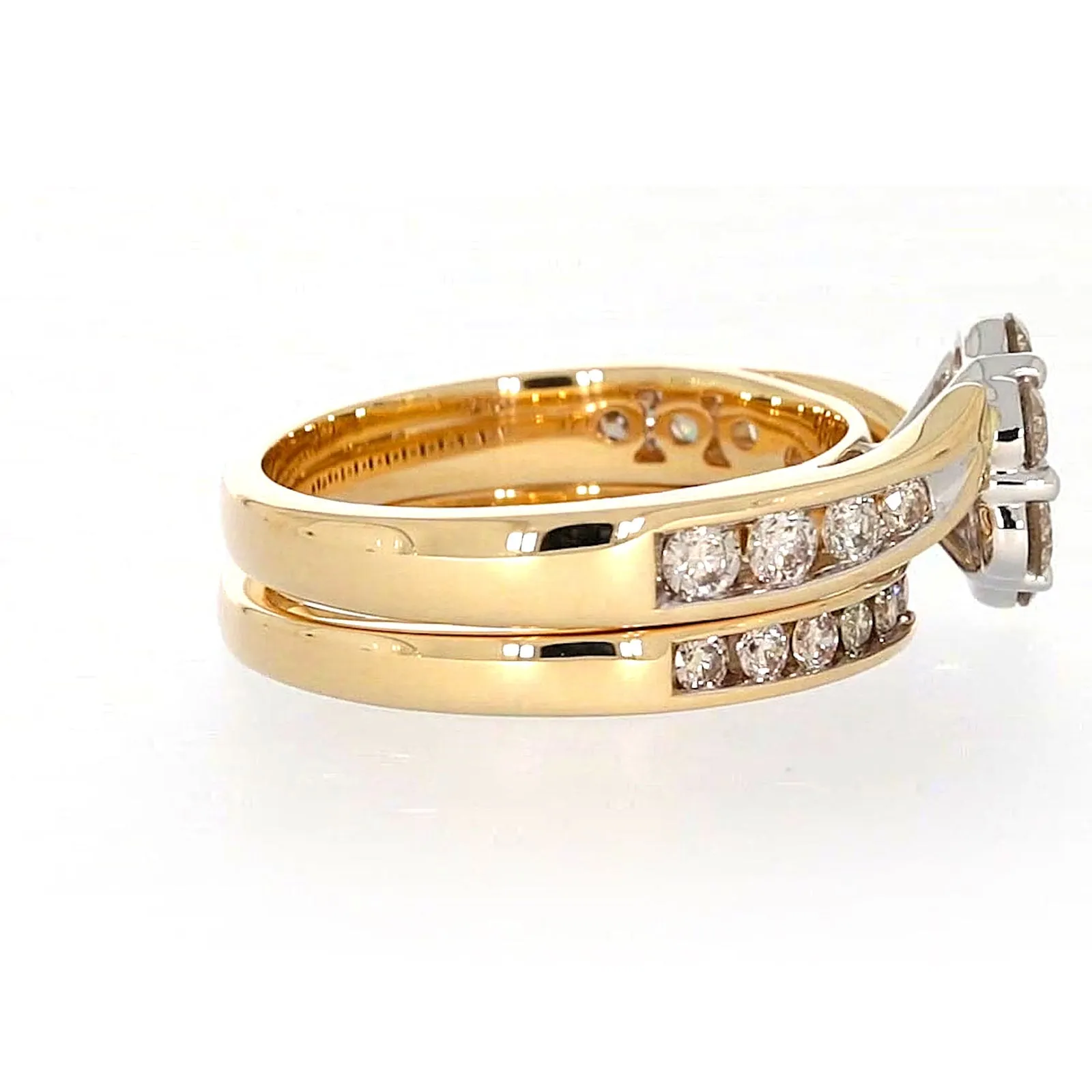 9ct Two Tone Gold Round Brilliant Cut with 1.35 Carat tw of Diamonds Ring