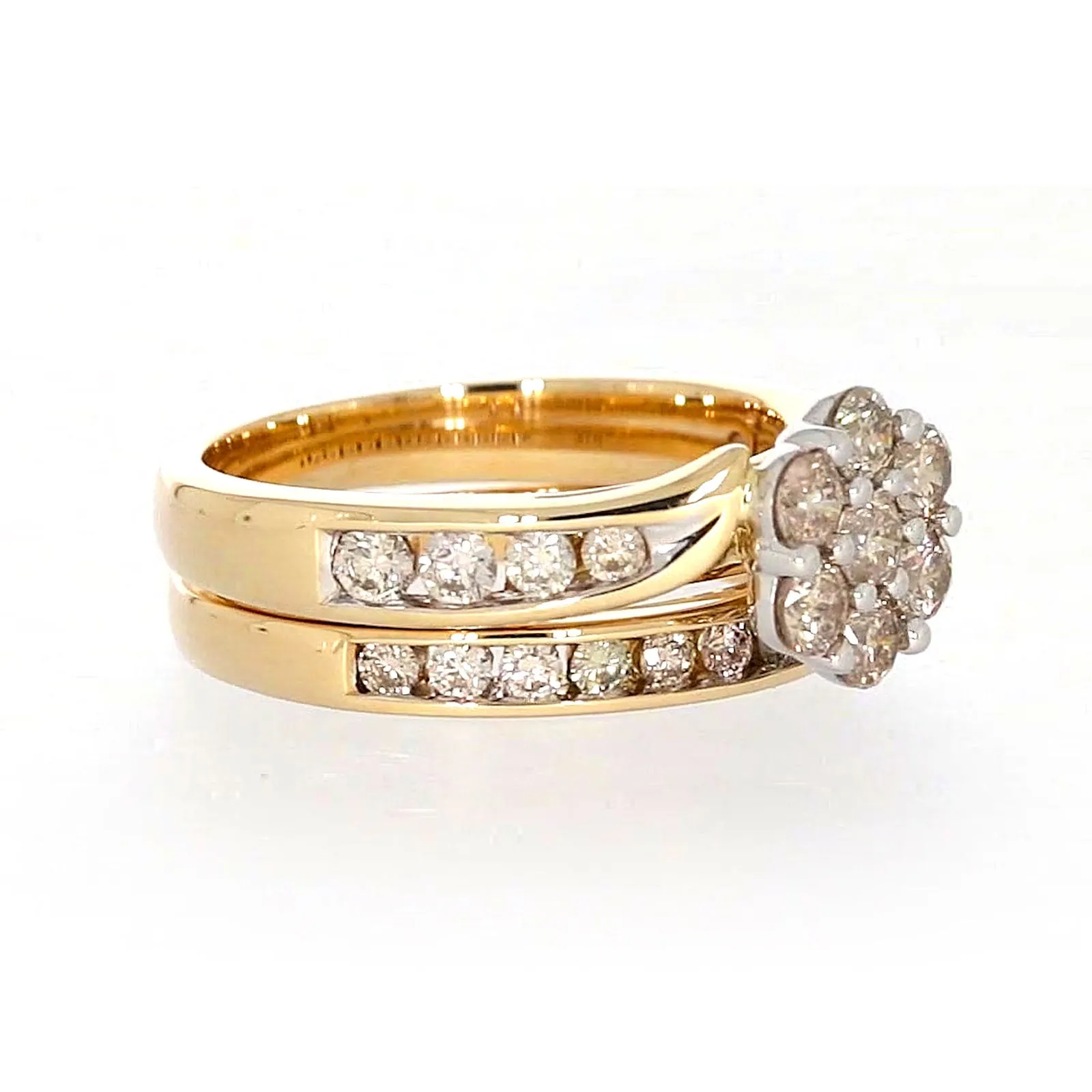 9ct Two Tone Gold Round Brilliant Cut with 1.35 Carat tw of Diamonds Ring