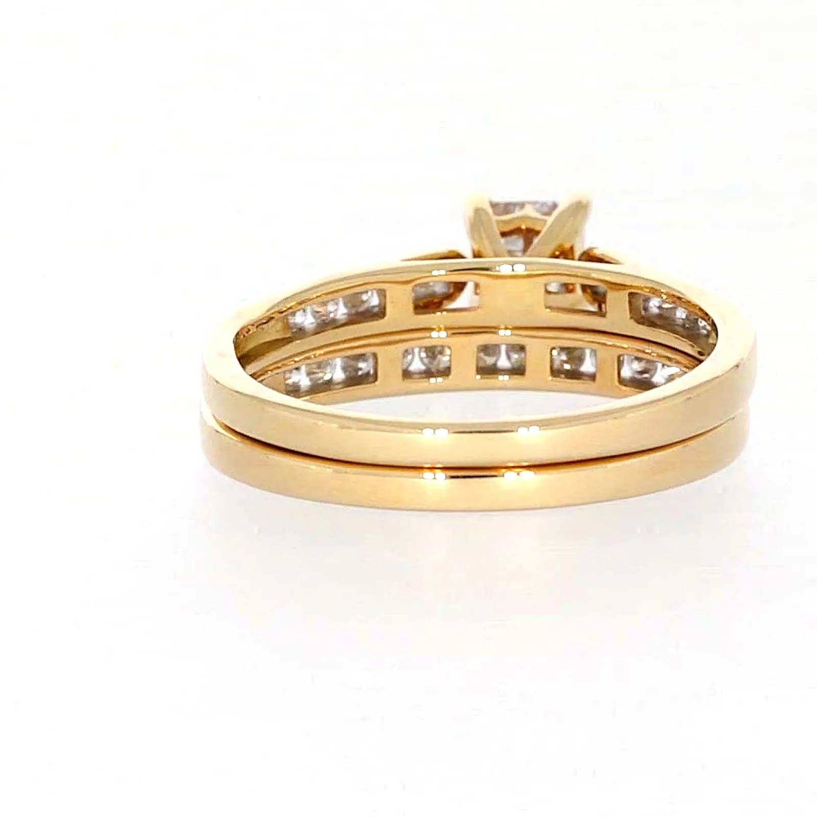 9ct Yellow Gold Princess & Round Brilliant Cut with 1/2 CARAT tw of Diamonds Ring