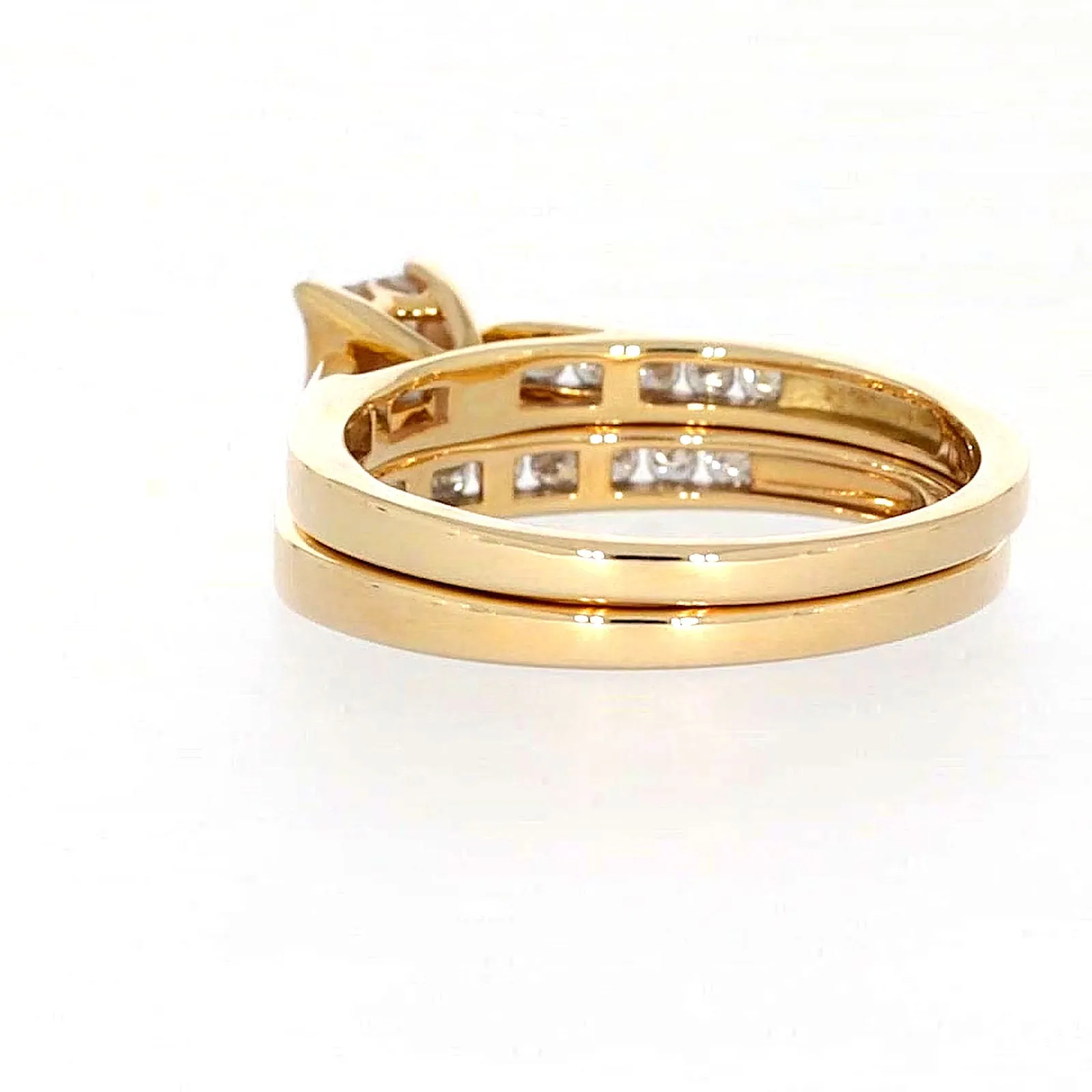 9ct Yellow Gold Princess & Round Brilliant Cut with 1/2 CARAT tw of Diamonds Ring