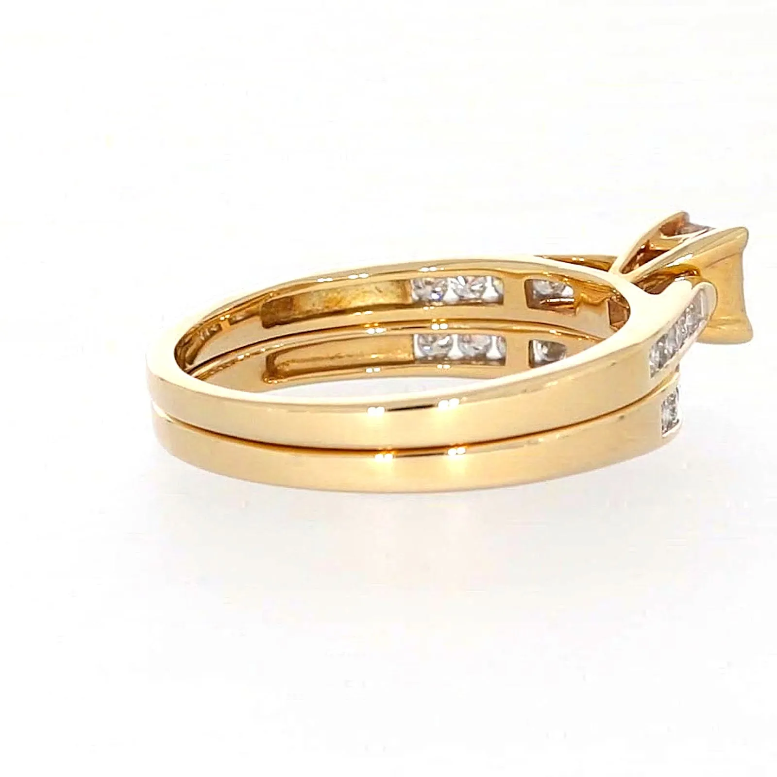 9ct Yellow Gold Princess & Round Brilliant Cut with 1/2 CARAT tw of Diamonds Ring