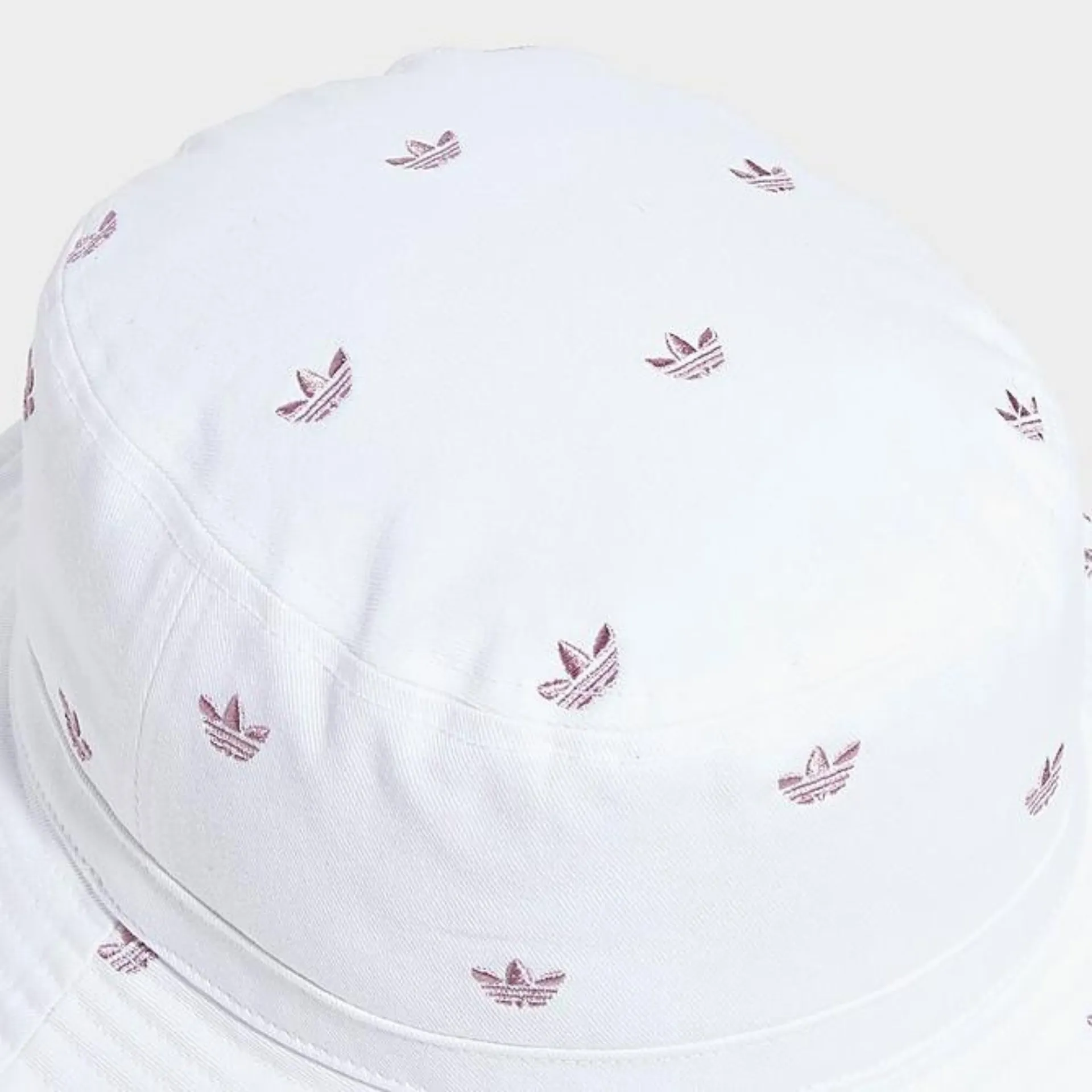 ADIDAS - ORIGINALS ALLOVER PRINT TREFOIL BUCKET HAT