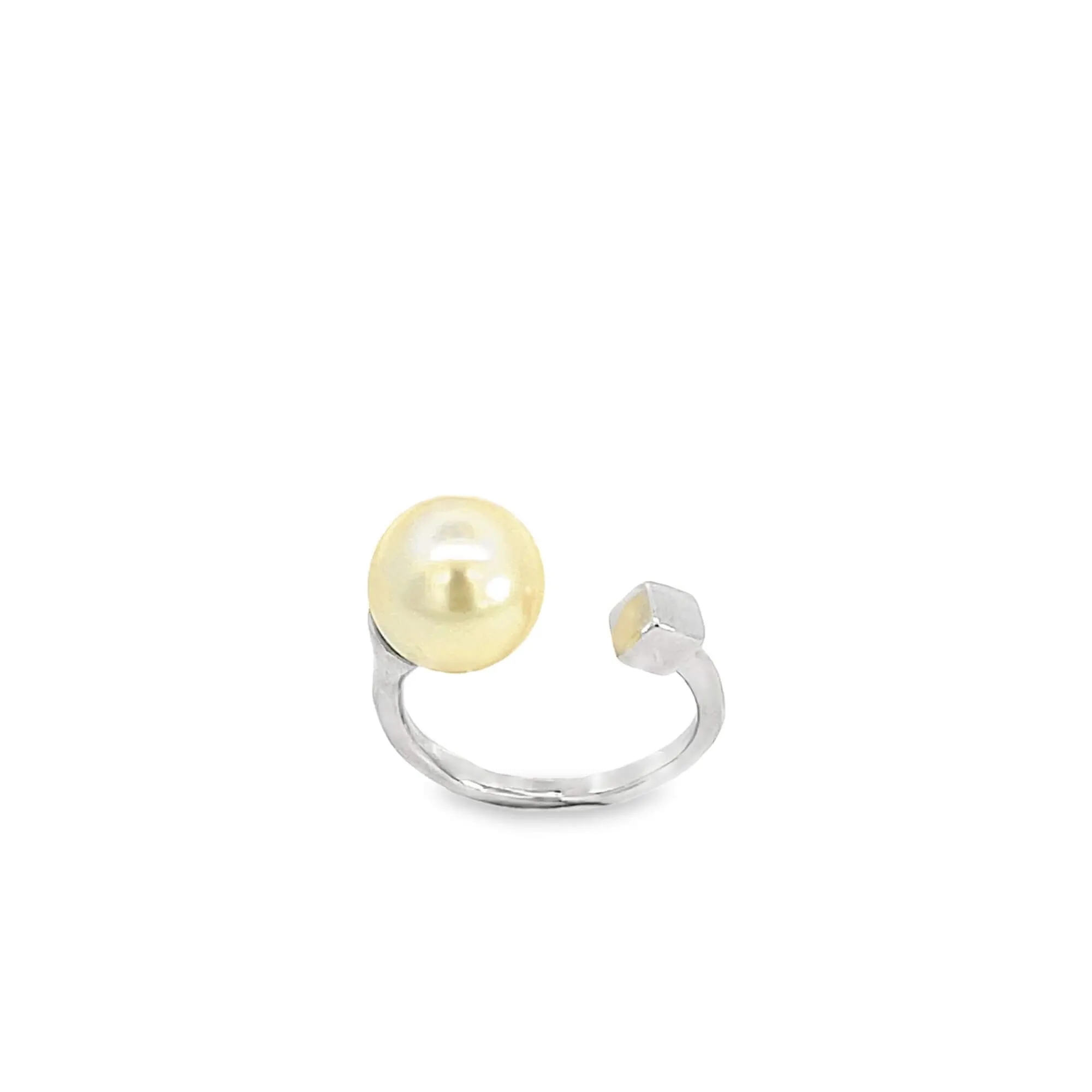 Adjustable Pearl Open Ring (D113)