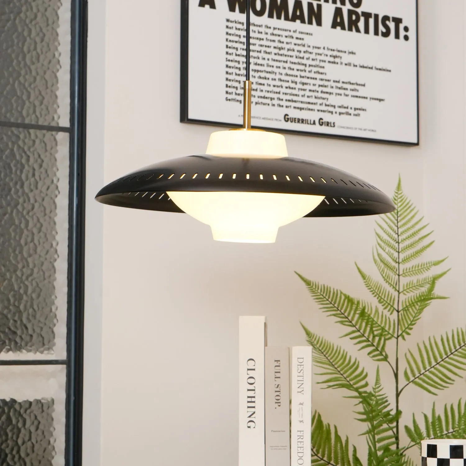 Alien Frisbee Pendant Lamp