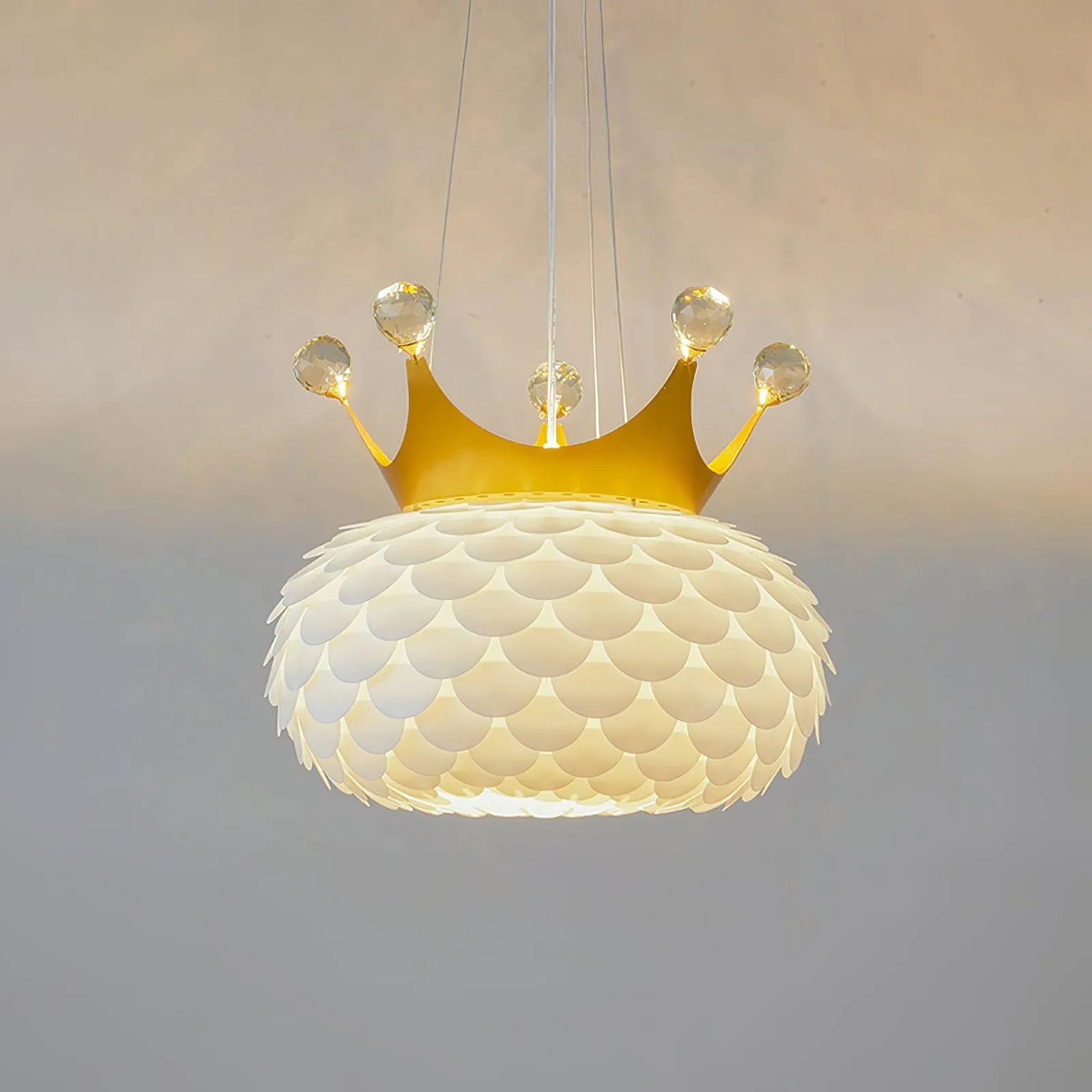 Aluvia Crown Pendant Lamp