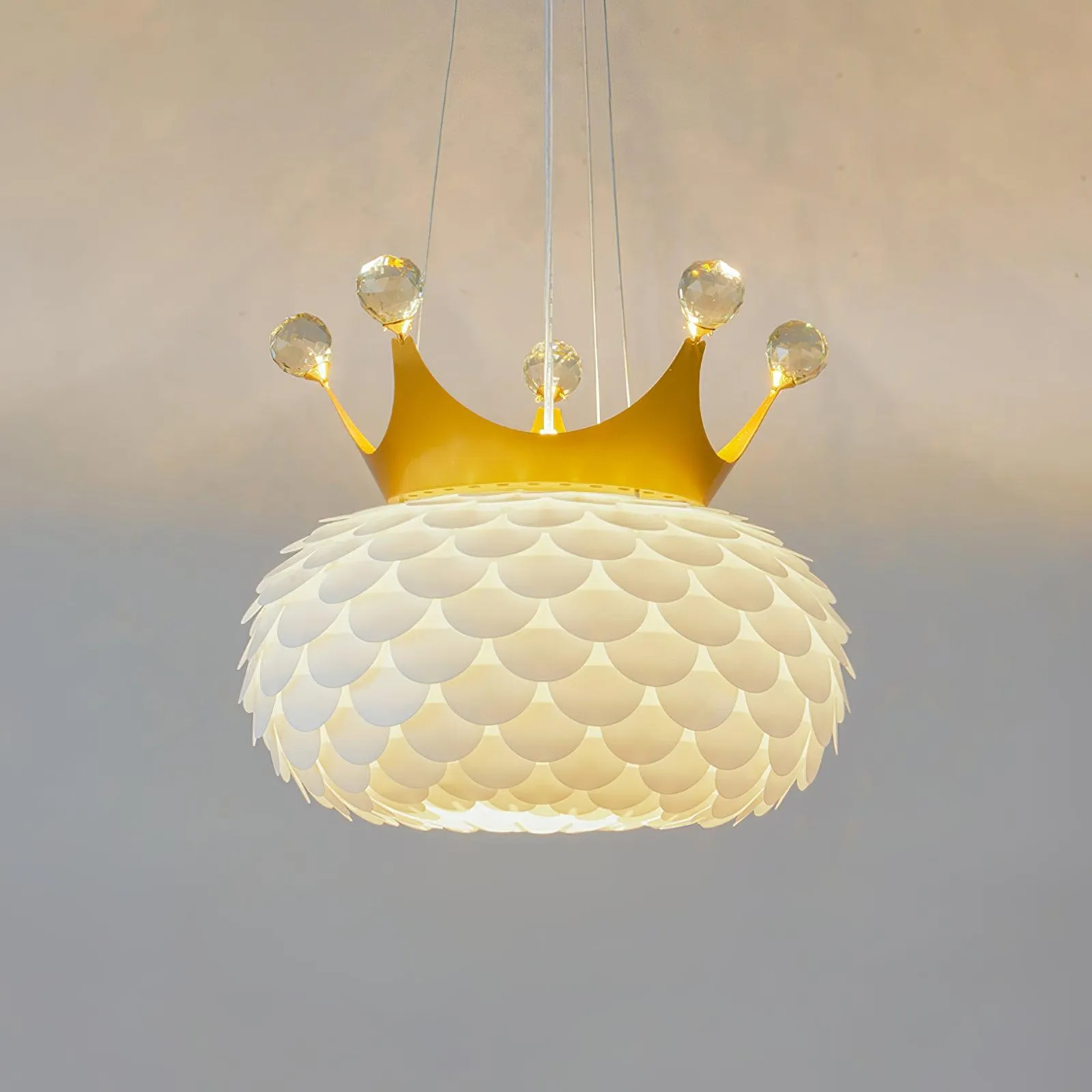 Aluvia Crown Pendant Lamp