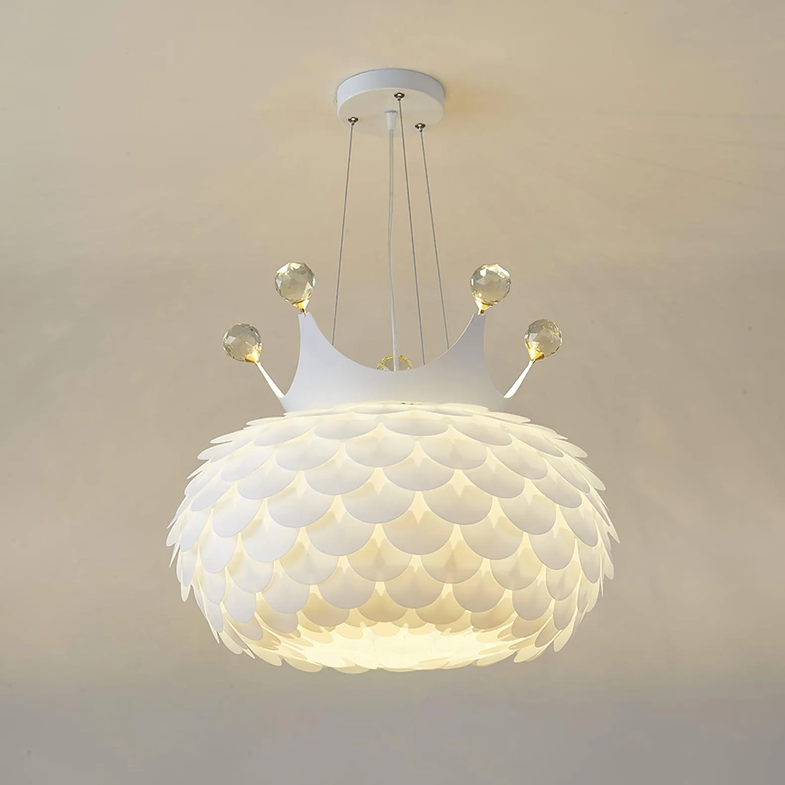 Aluvia Crown Pendant Lamp