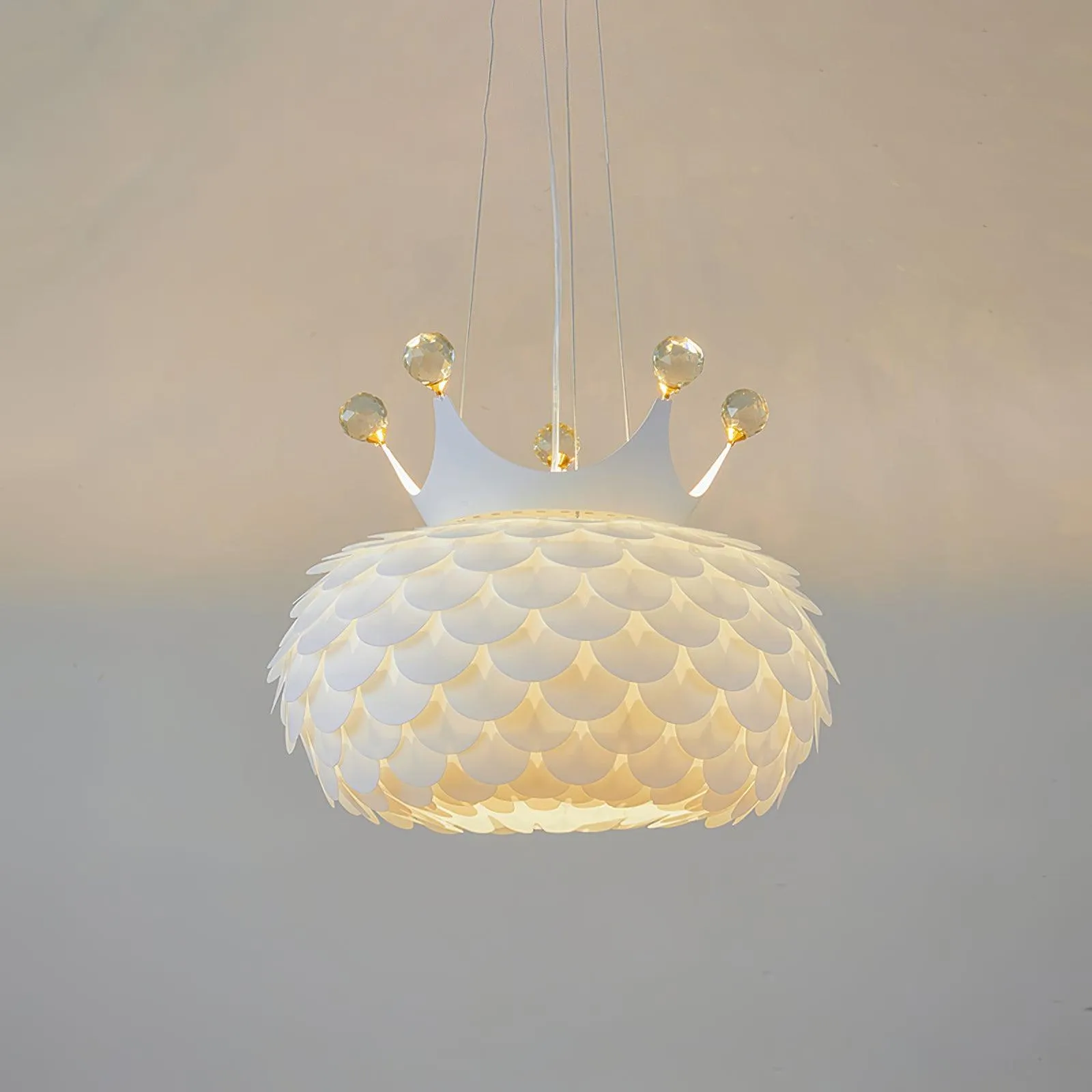 Aluvia Crown Pendant Lamp