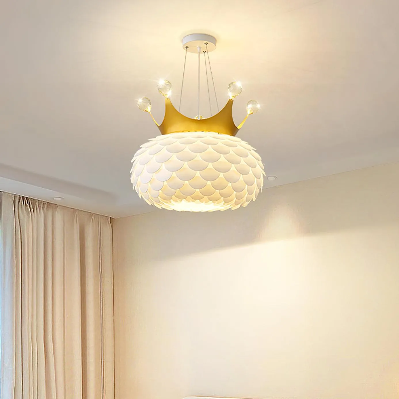 Aluvia Crown Pendant Lamp