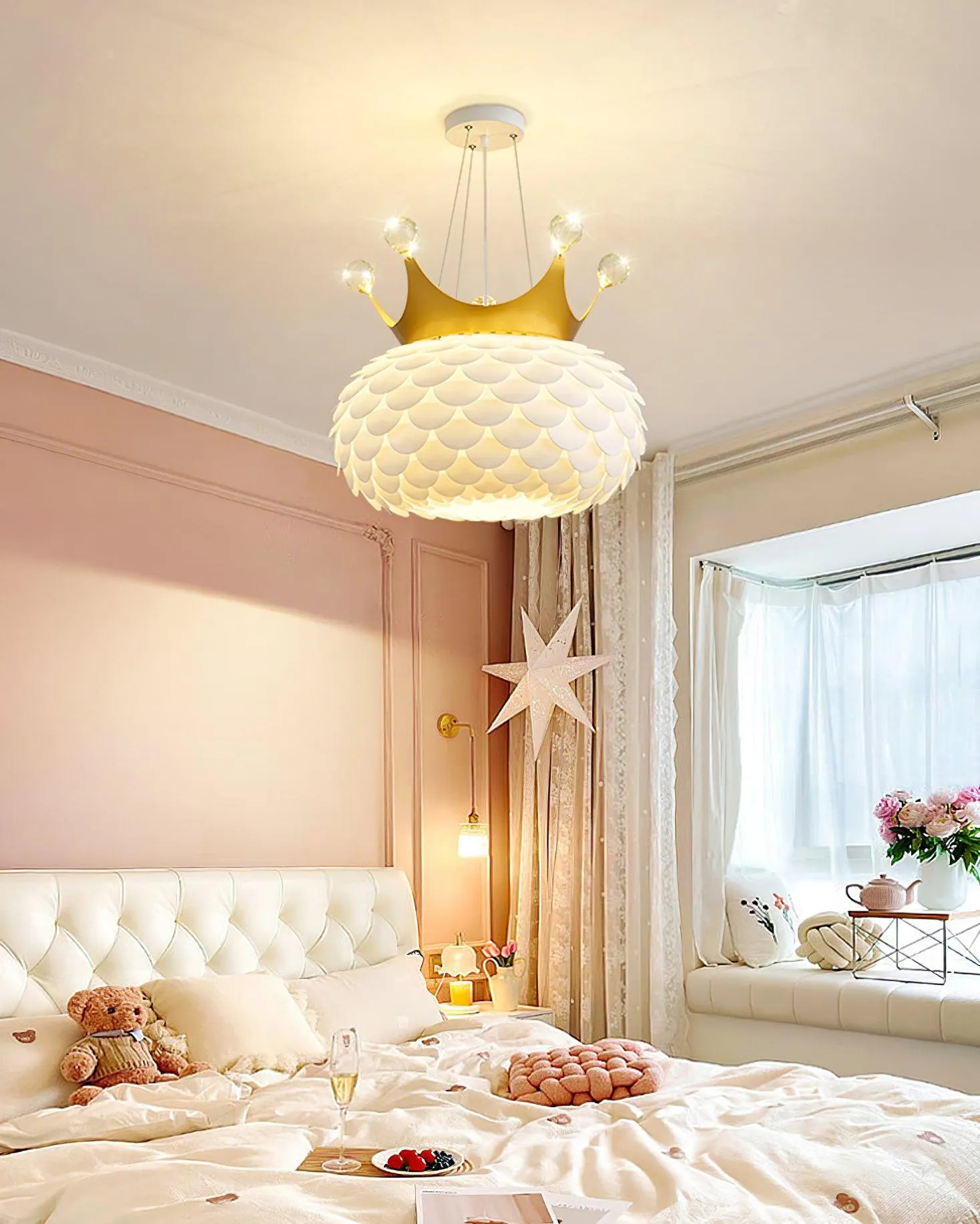 Aluvia Crown Pendant Lamp