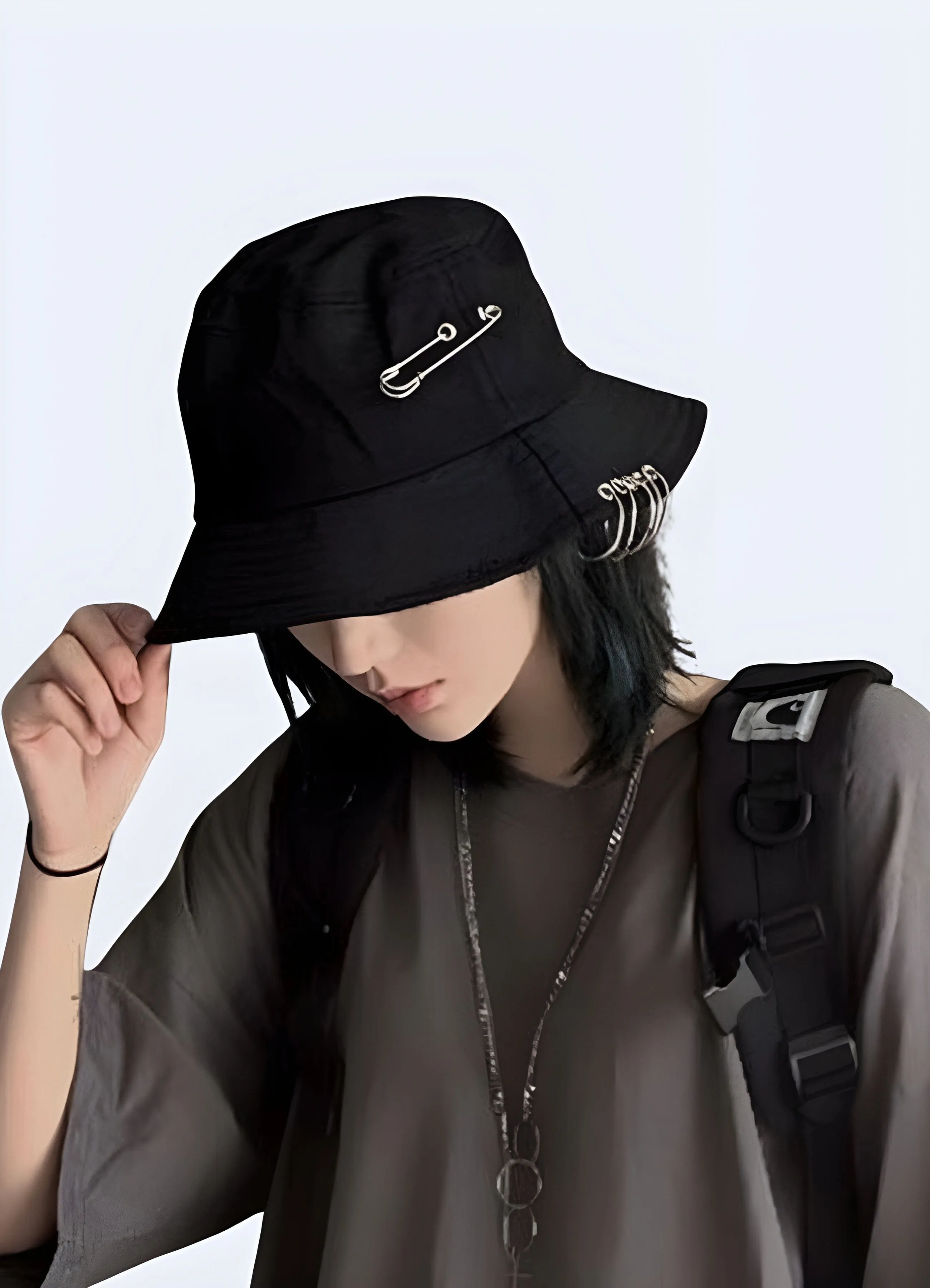 Black Bucket Hat With Rings