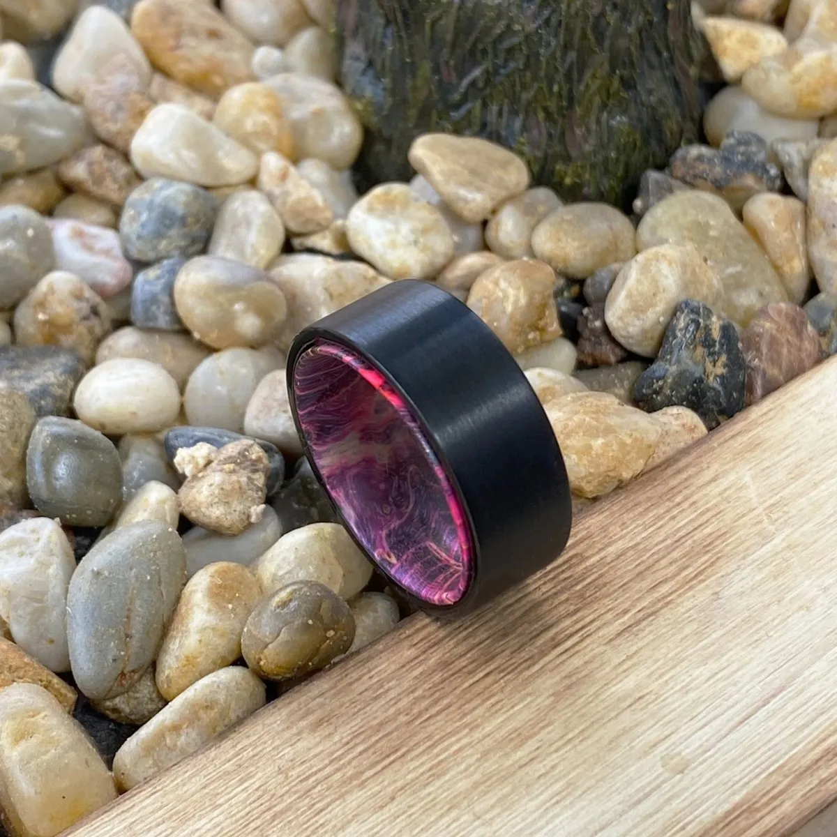 BOXER | Green and Red Wood, Black Flat Brushed Tungsten