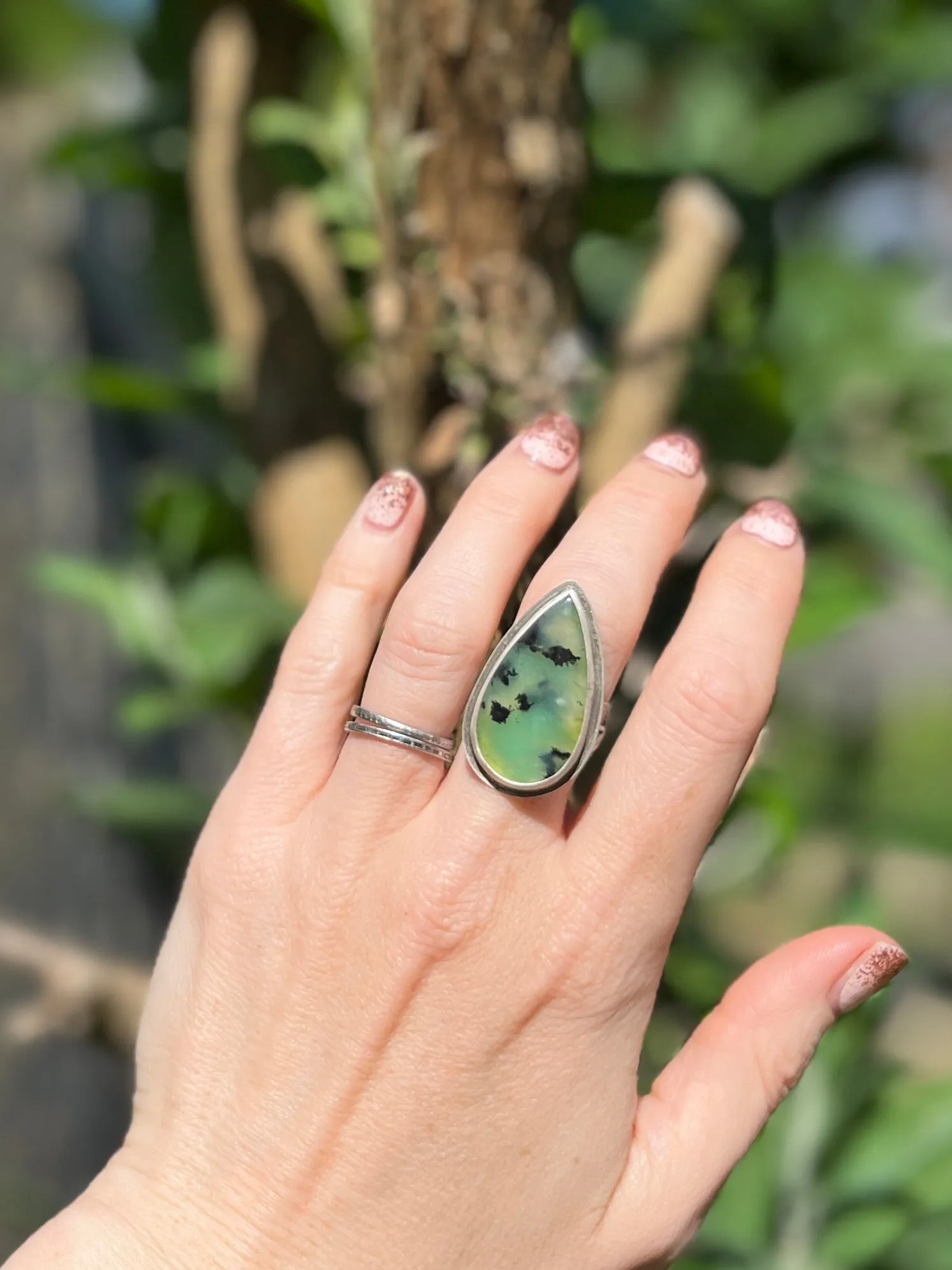 Dendritic Chrysoprase Teardrop Ring with Floral Band