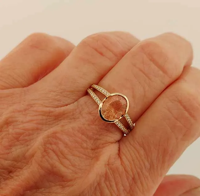 ELEGANT PEACH RING with Schiller Oregon Sunstone