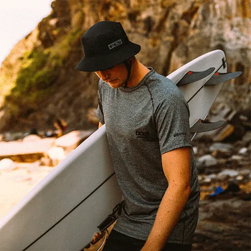 ESSENTIAL SURF BUCKET HAT