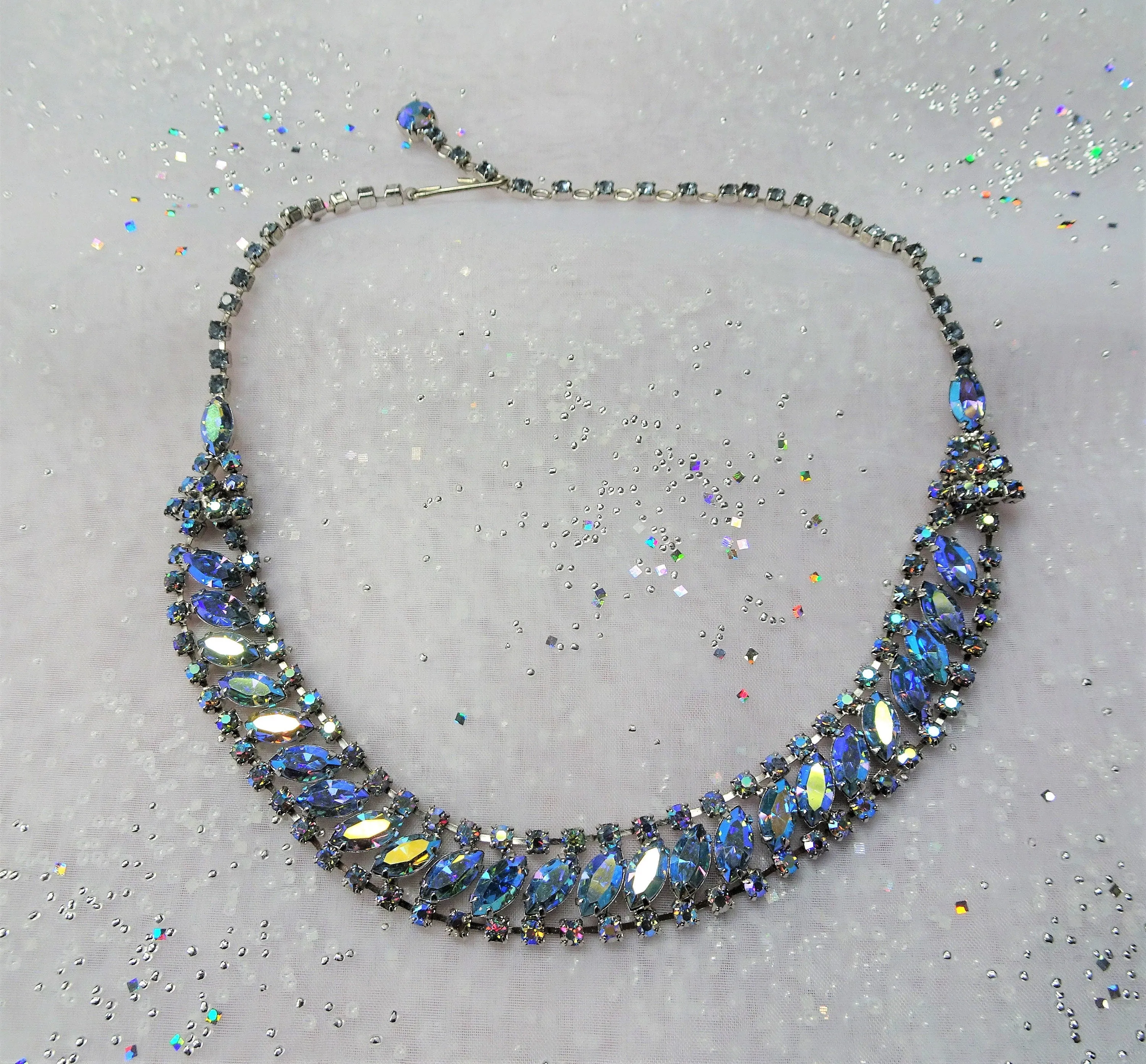 EXCEPTIONAL Elegant Necklace Brilliant Blue Aurora Borealis,Swarovski Rhinestones,Bridal Jewelry,Vintage 50s COLLECTIBLE Jewelry