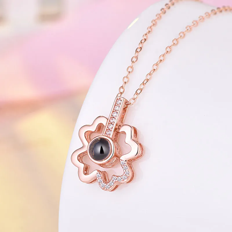 Four-leaf clover necklace girls online celebrity vibrato love 100 languages I love you custom projection