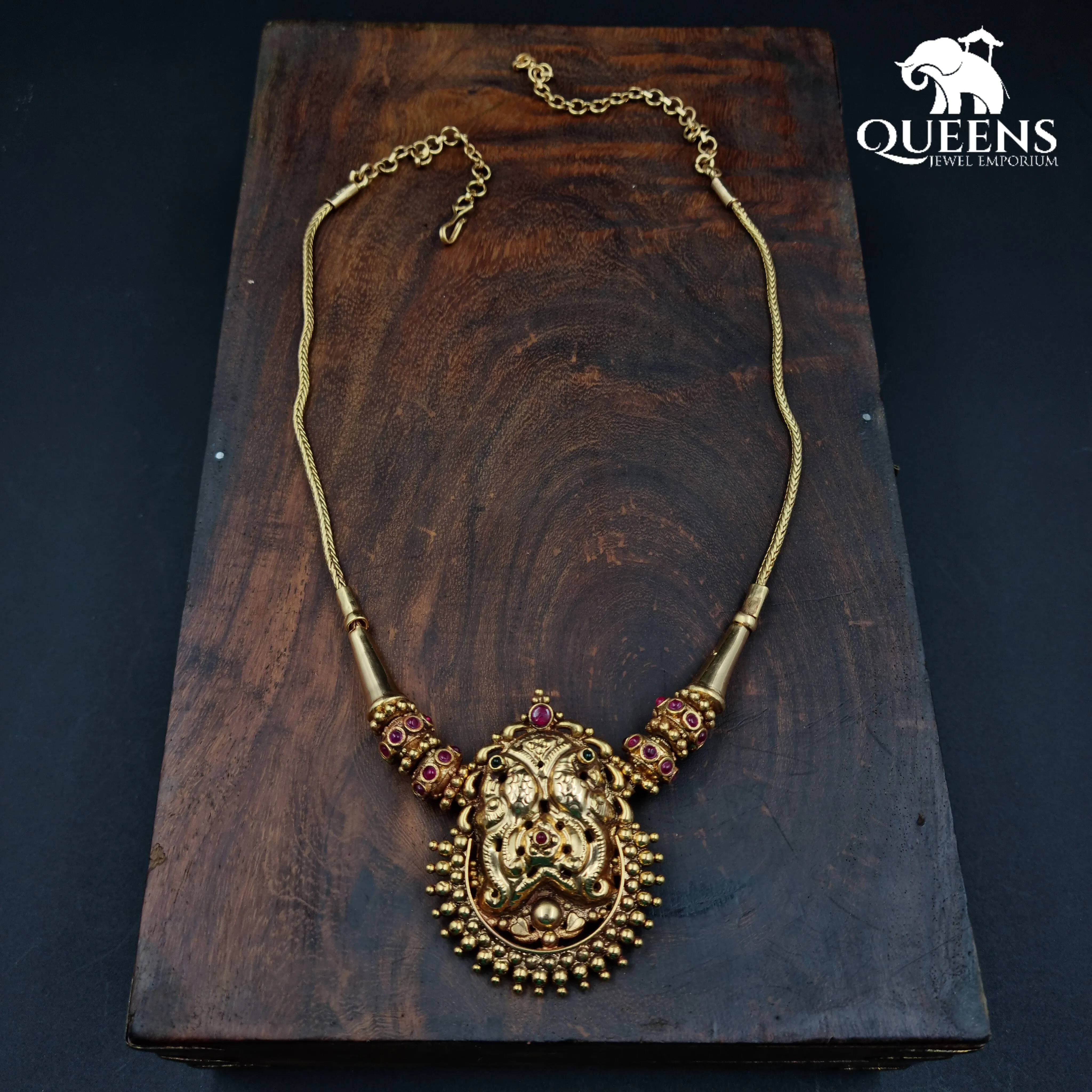 GRANTHANAI NAGAS NECKLACE