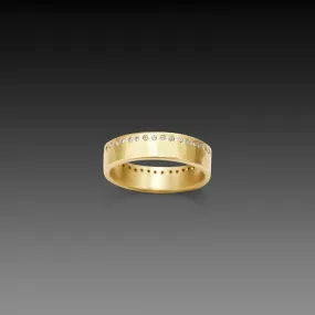 Hammered Diamond Line Band