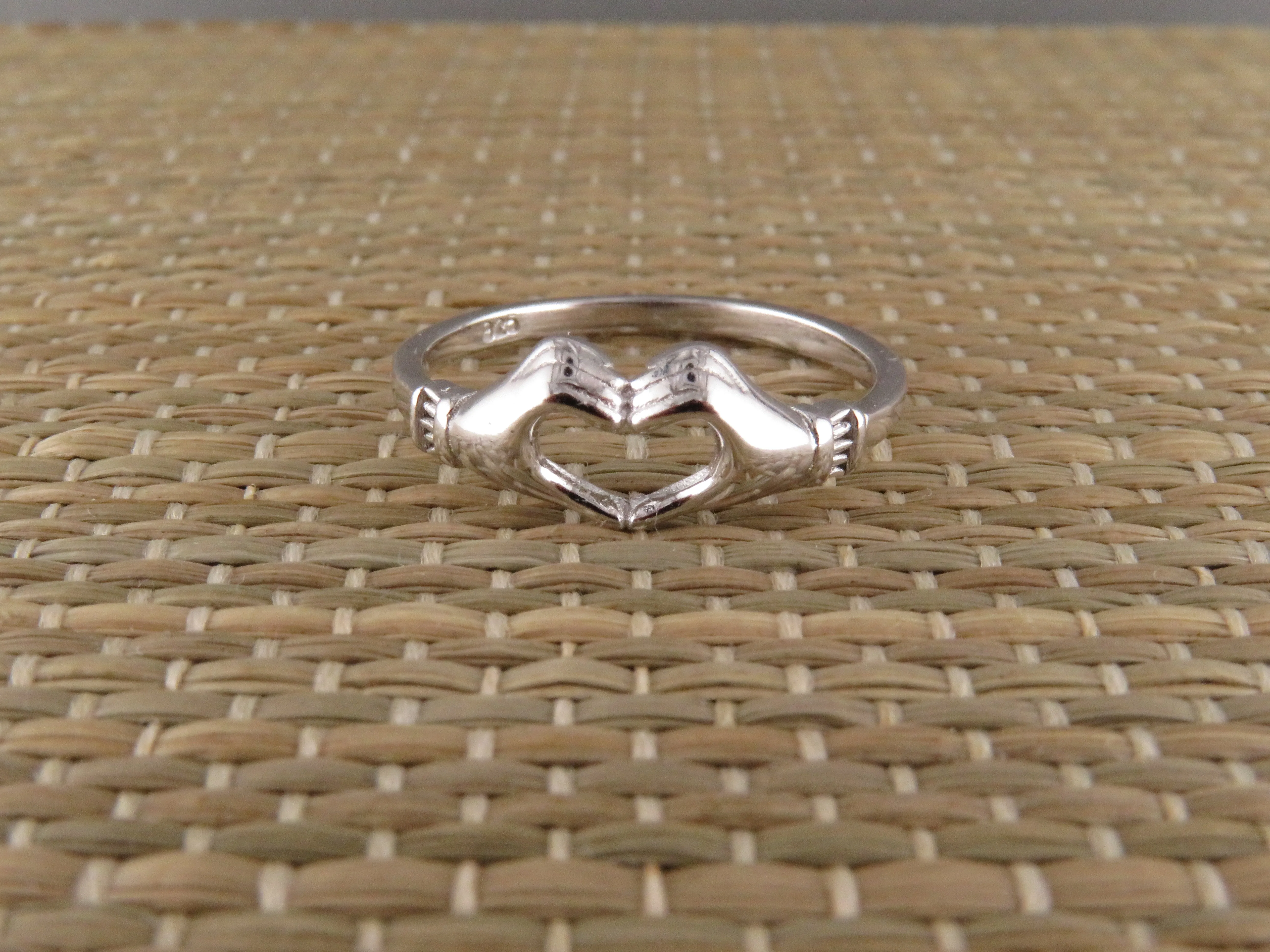 Heart Hands Ring