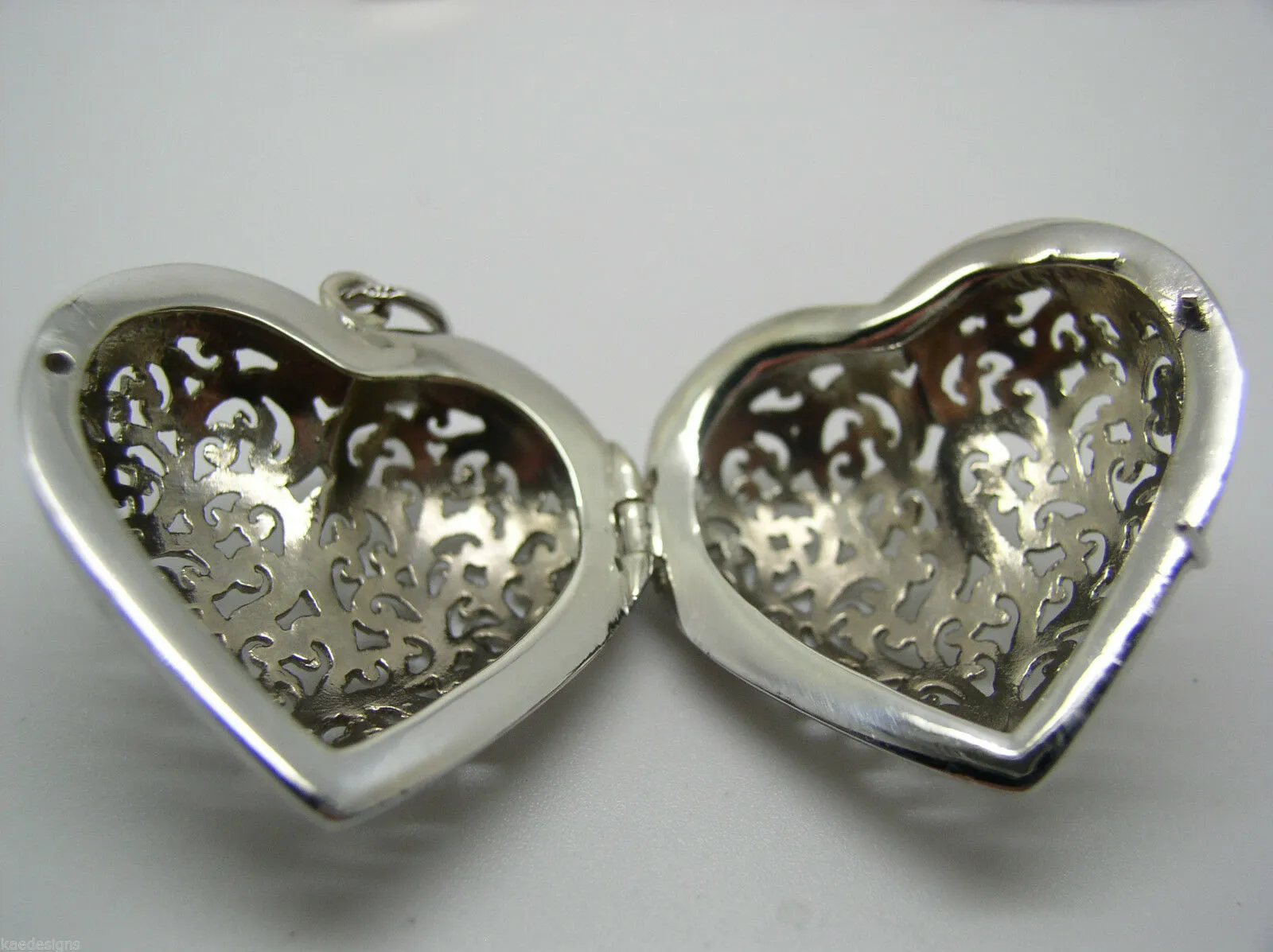 Kaedesigns Genuine 9ct 9K White Gold Huge Heavy Filigree Heart Pendant Locket