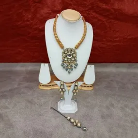 Kundan Pendant Trunk Necklace Set