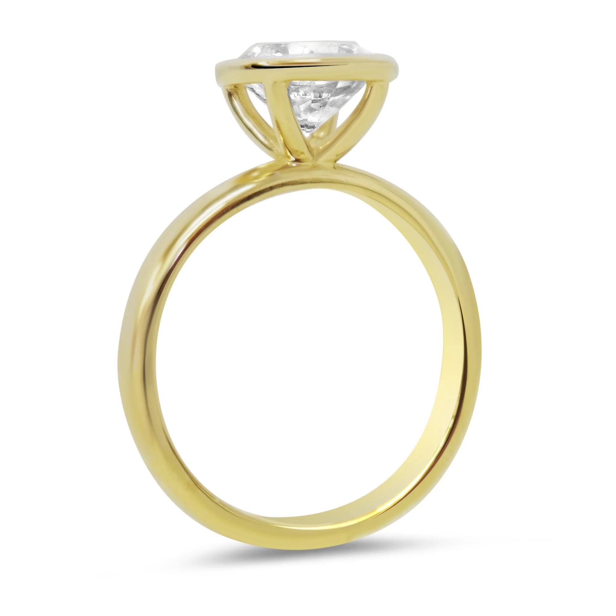 Melissa Round| Moissanite Solitaire Engagement Ring