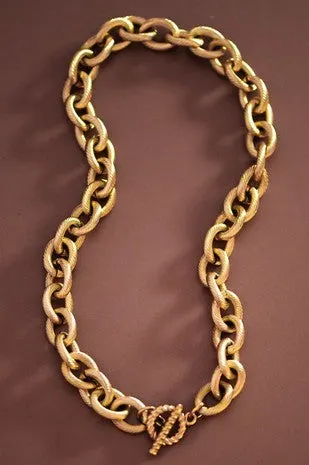 Mia Gold Chain Necklace