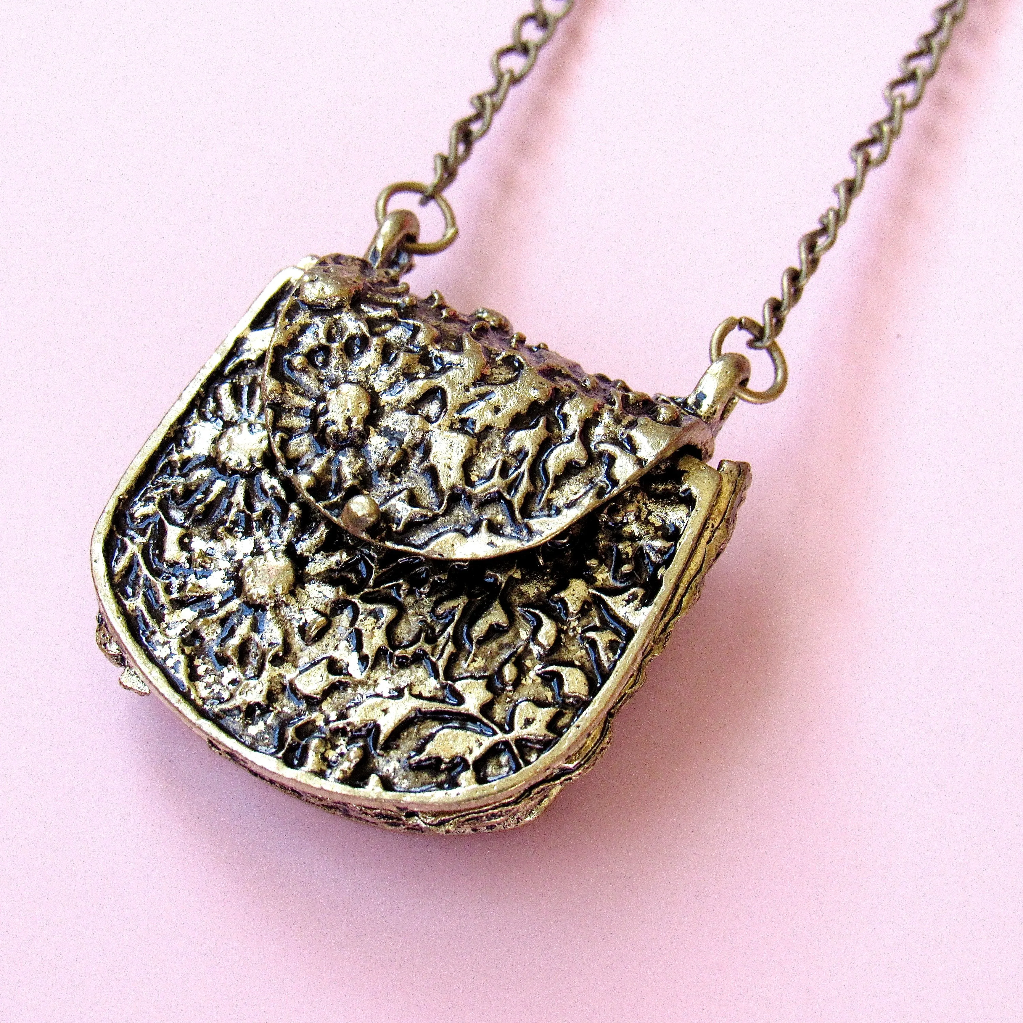 (On Sale!) Purse Locket Necklace