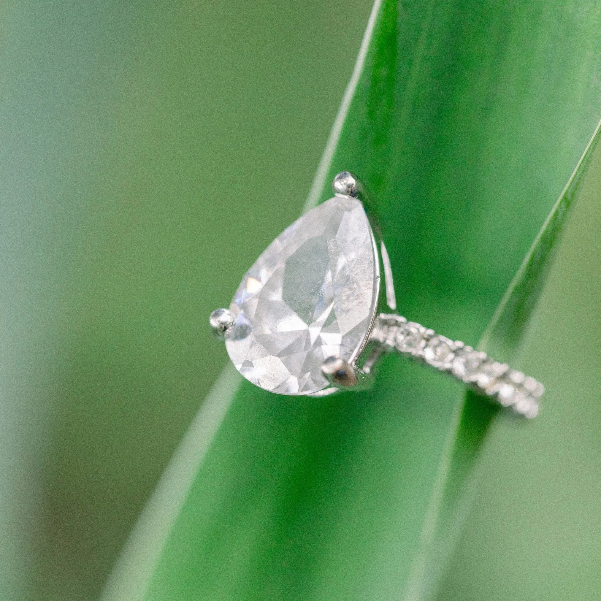 Pear Diamond Engagement Rings