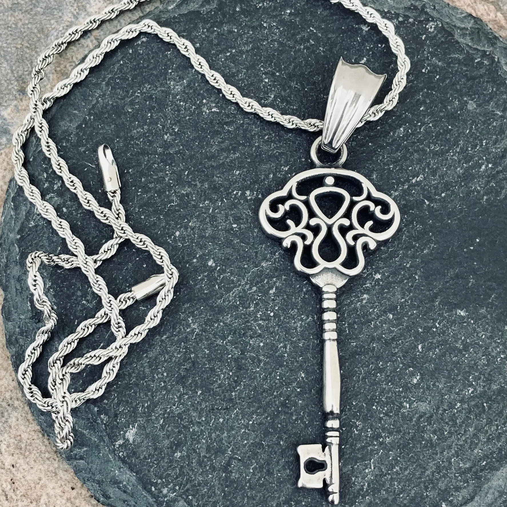 "Key" - Alice in Wonderland Pendant - Rope Necklace - SK2610