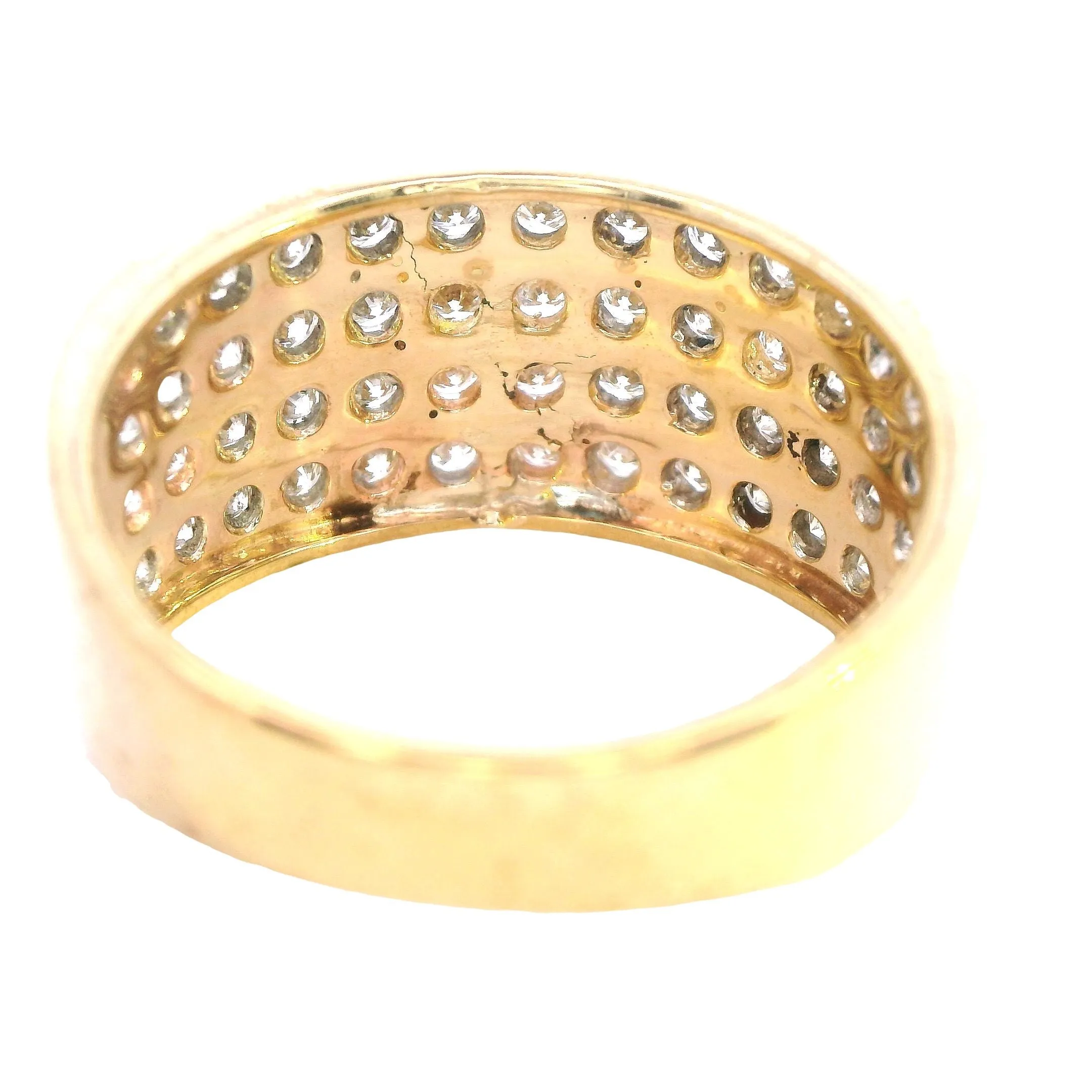 Radiant Heirloom: 52-Diamond Cast Yellow Gold Ring - Timeless Elegance