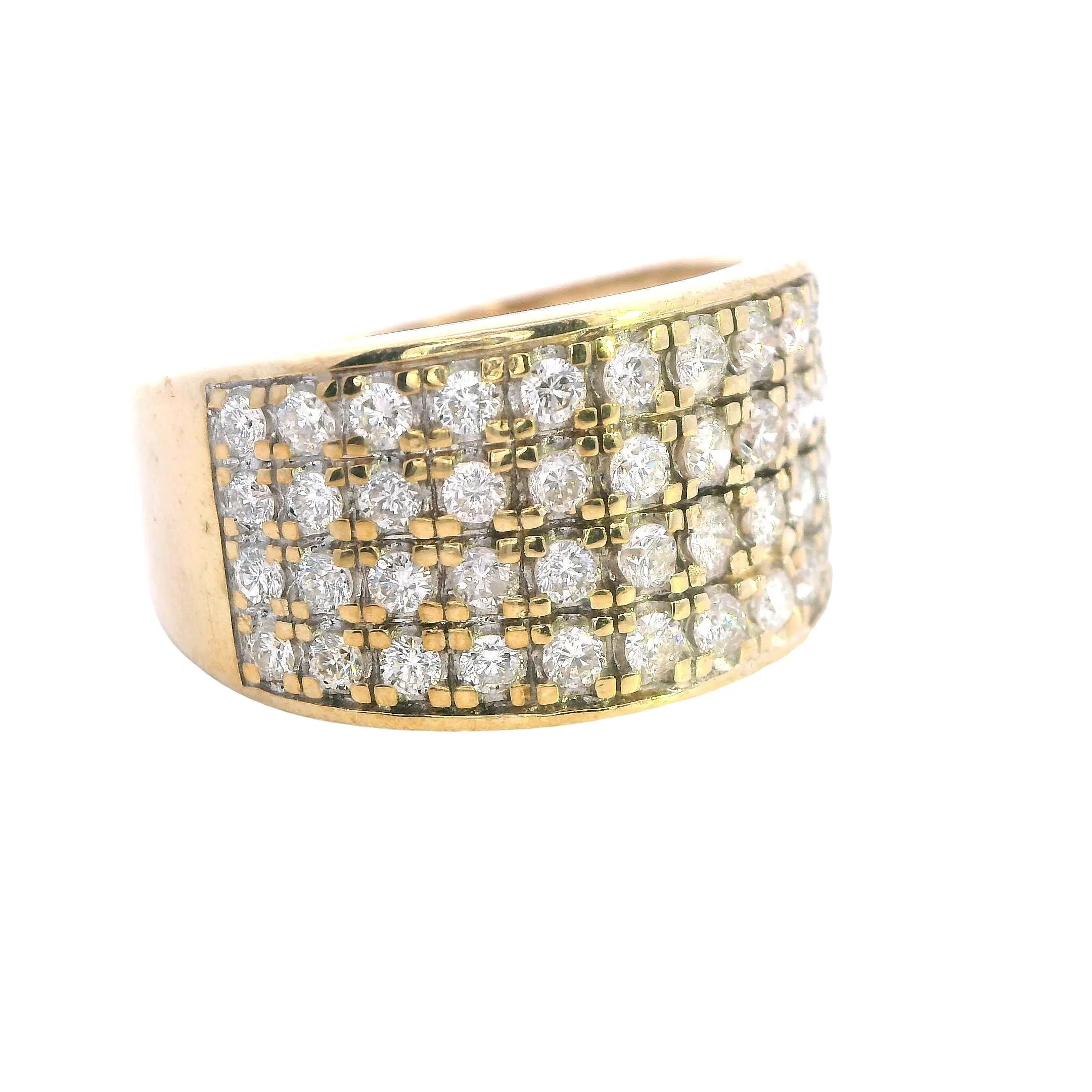 Radiant Heirloom: 52-Diamond Cast Yellow Gold Ring - Timeless Elegance