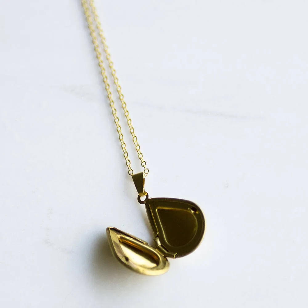 Simple Gold Teardrop Locket