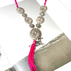 Southern Sweetheart Necklace in Fuchsia Pink