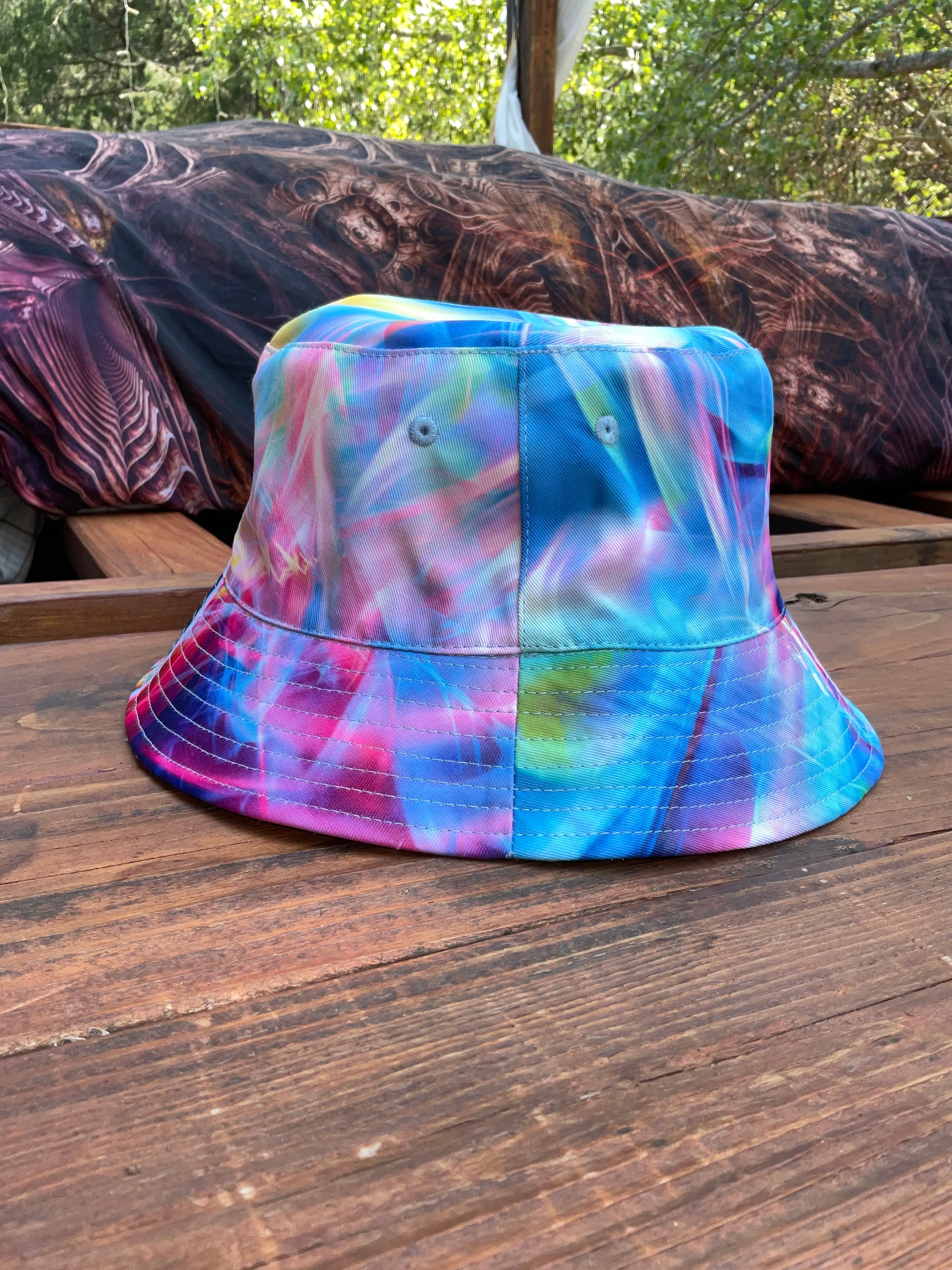 SPIRIT OF AIR/SPIRIT OF FIRE REVERSIBLE BUCKET HAT